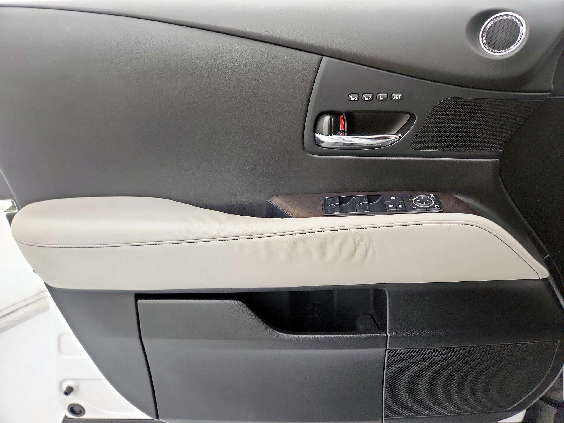 Thumbnail: 2014 Lexus RX - 12