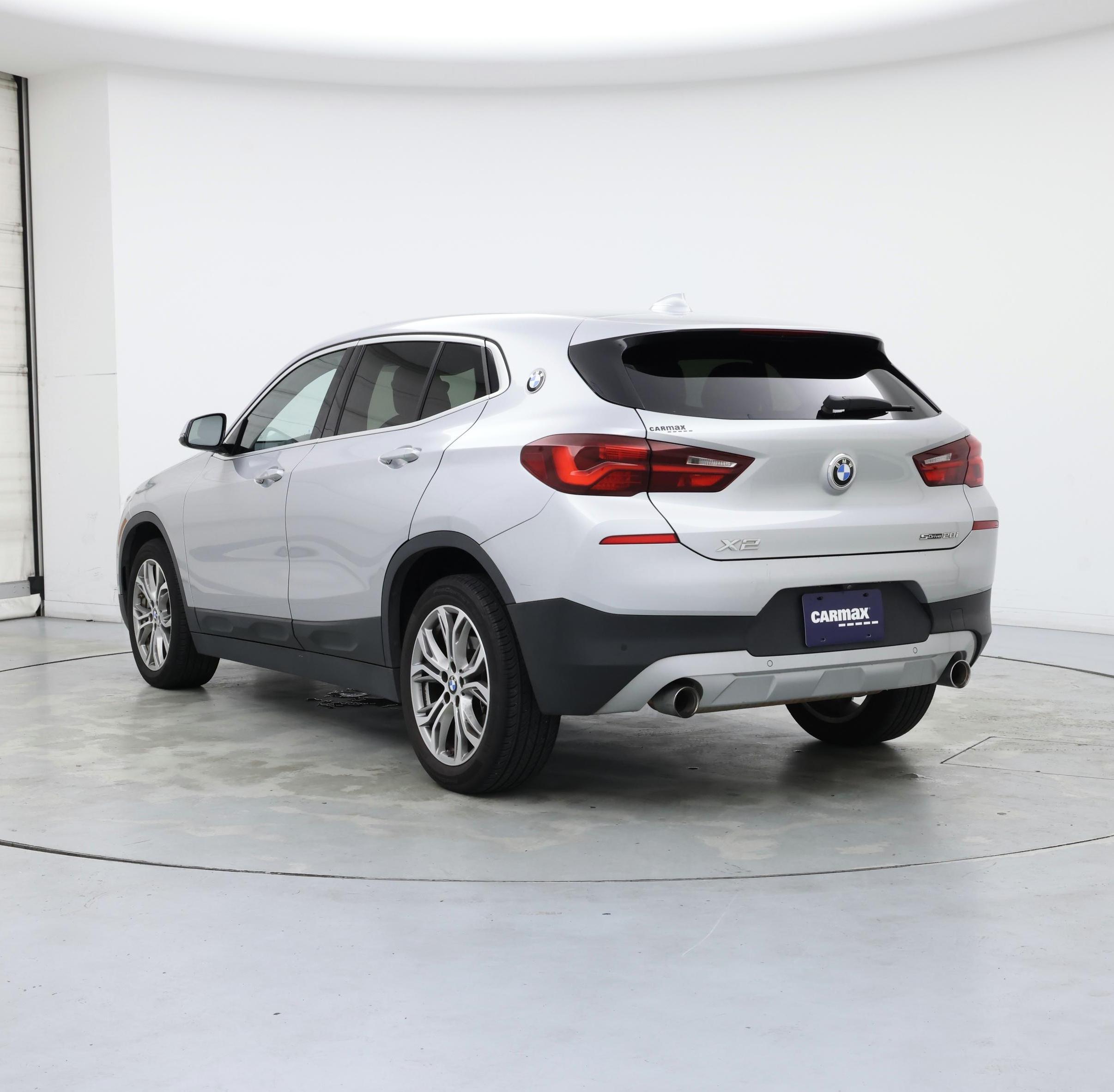 Thumbnail: 2021 BMW X2 - 2