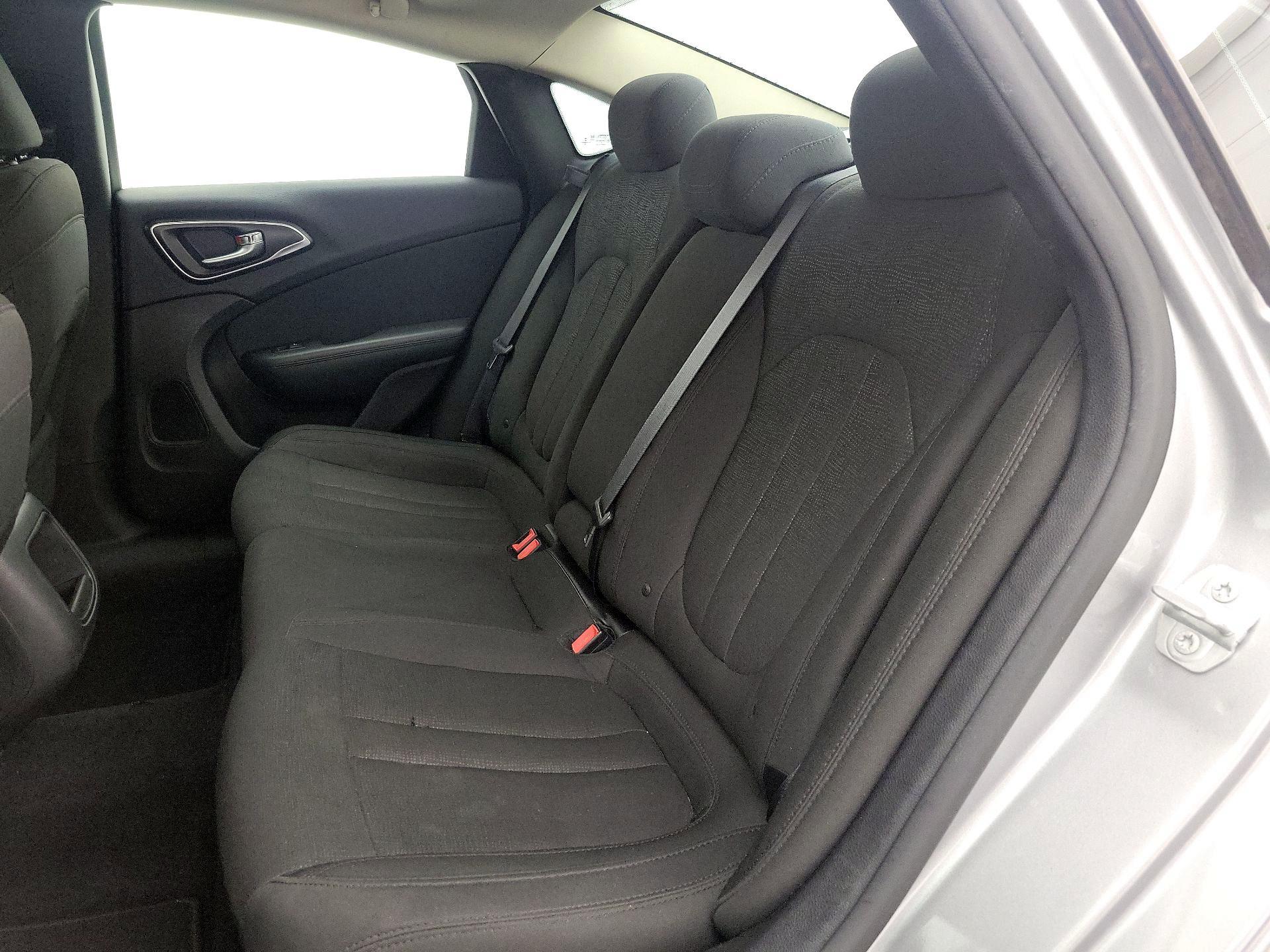 Thumbnail: 2016 Chrysler 200 - 20