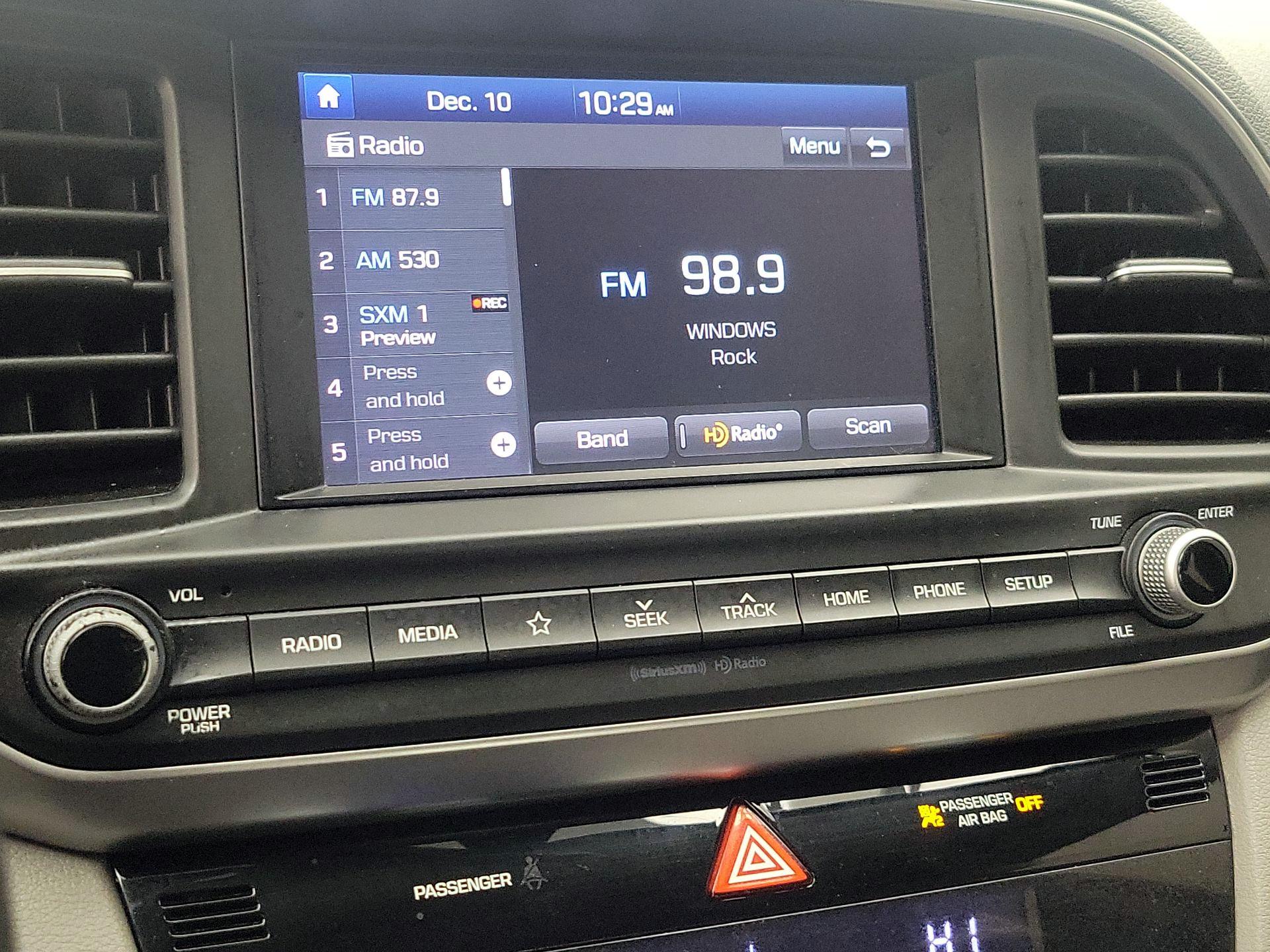 Thumbnail: 2020 Hyundai Elantra - 15