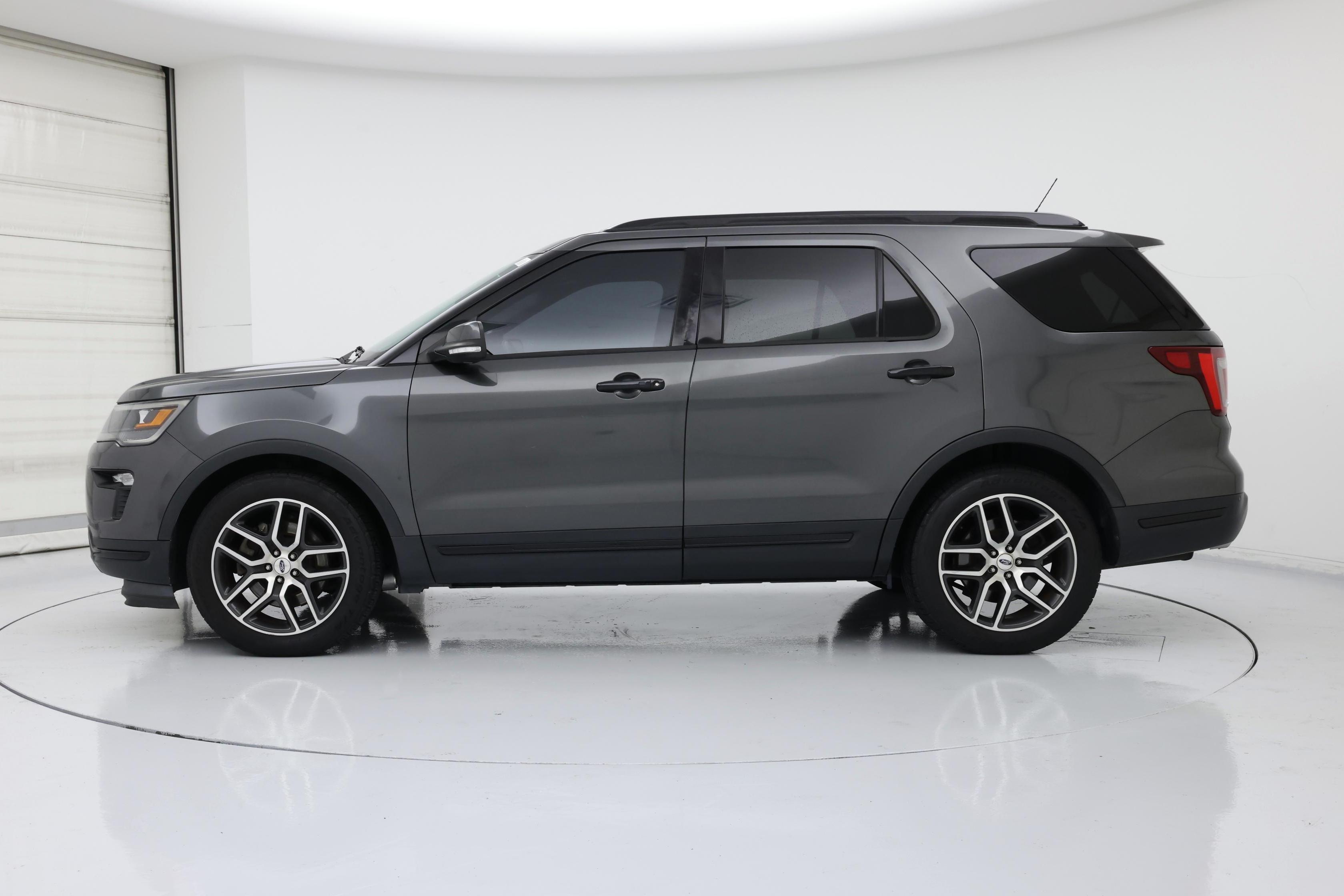Thumbnail: 2018 Ford Explorer - 3
