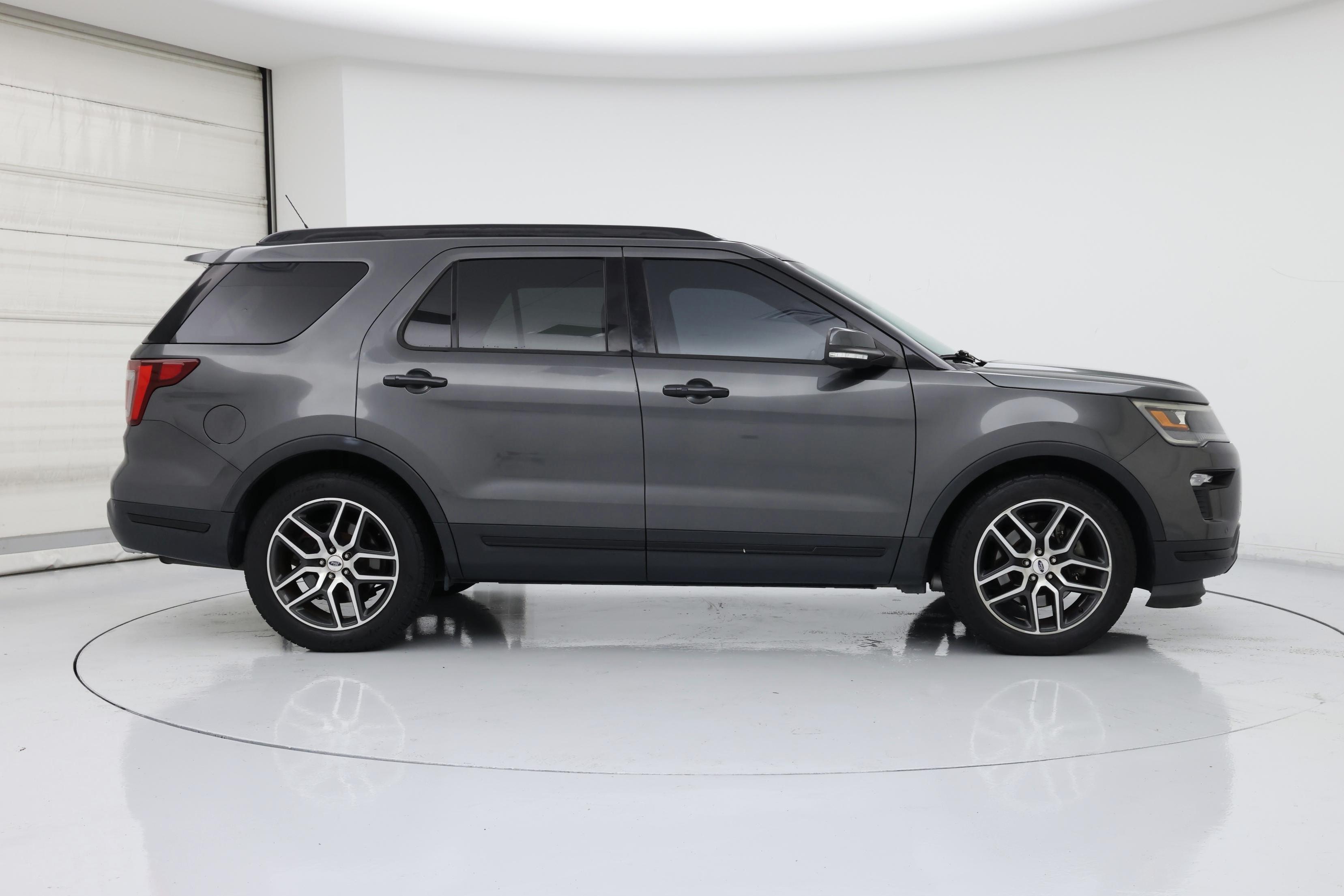 Thumbnail: 2018 Ford Explorer - 7