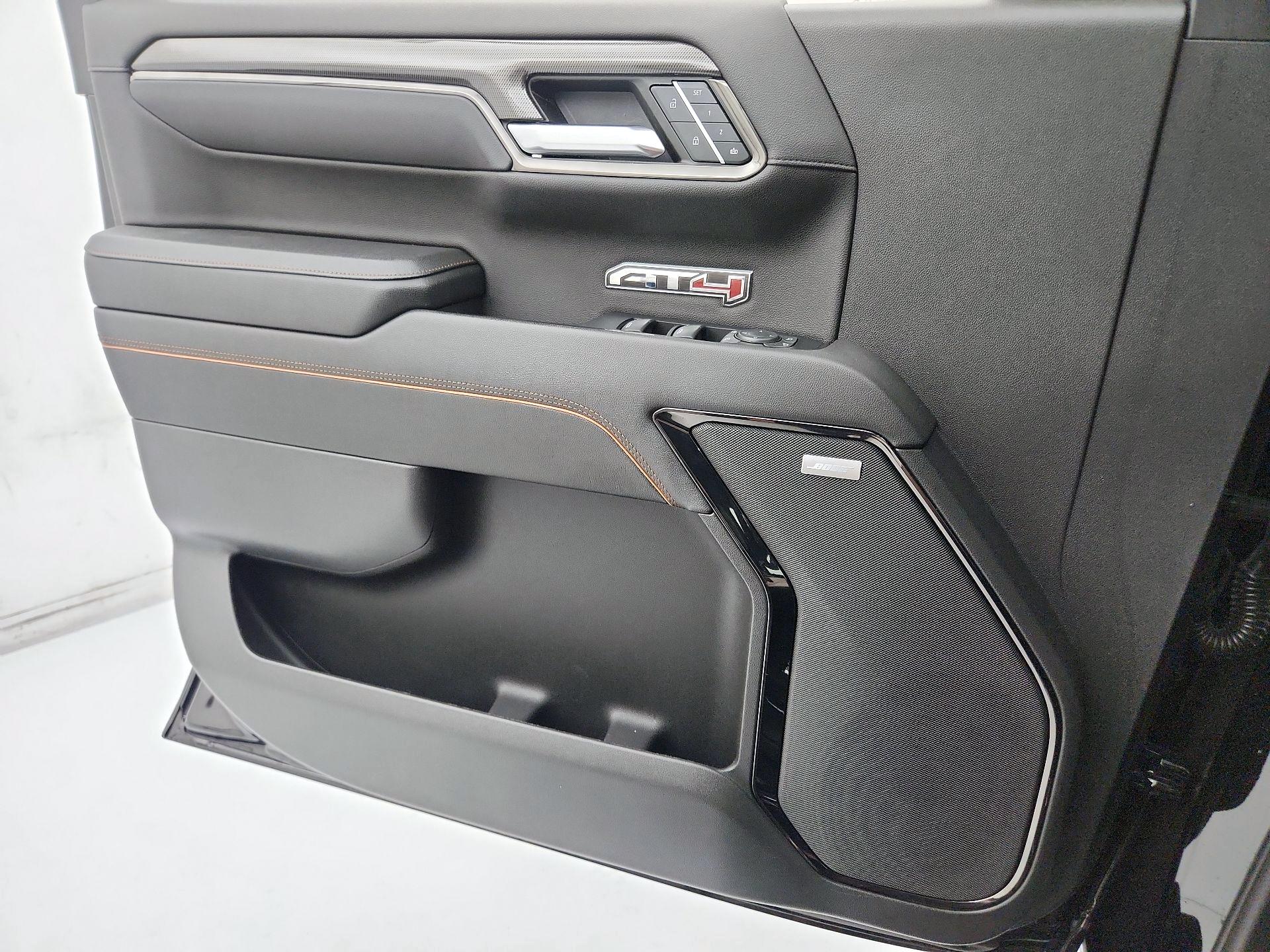 Thumbnail: 2023 GMC Sierra 1500 - 12
