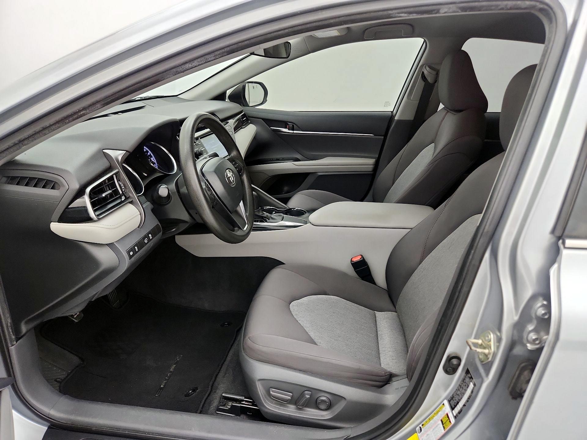 Thumbnail: 2020 Toyota Camry - 11