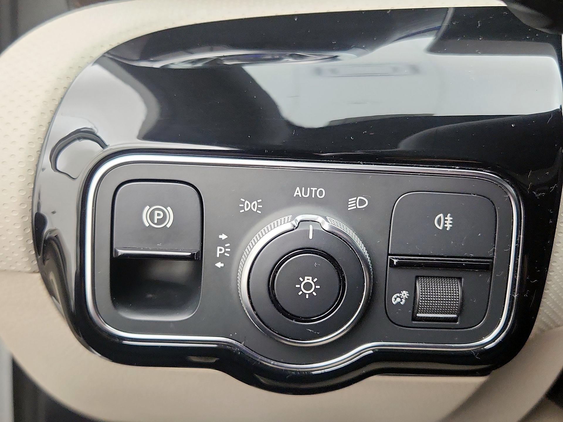 Thumbnail: 2019 Mercedes-Benz A-Class - 13