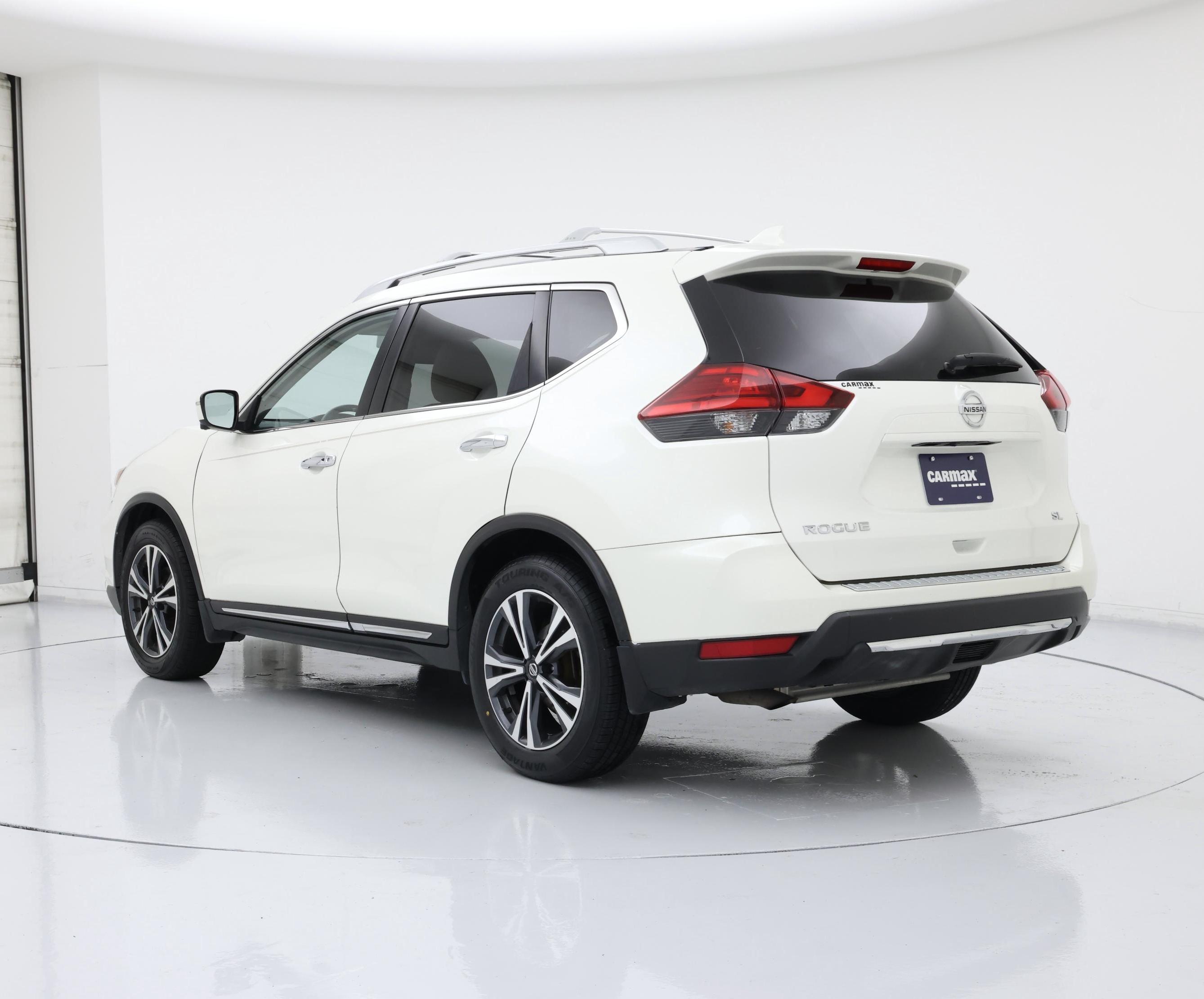Thumbnail: 2017 Nissan Rogue - 2
