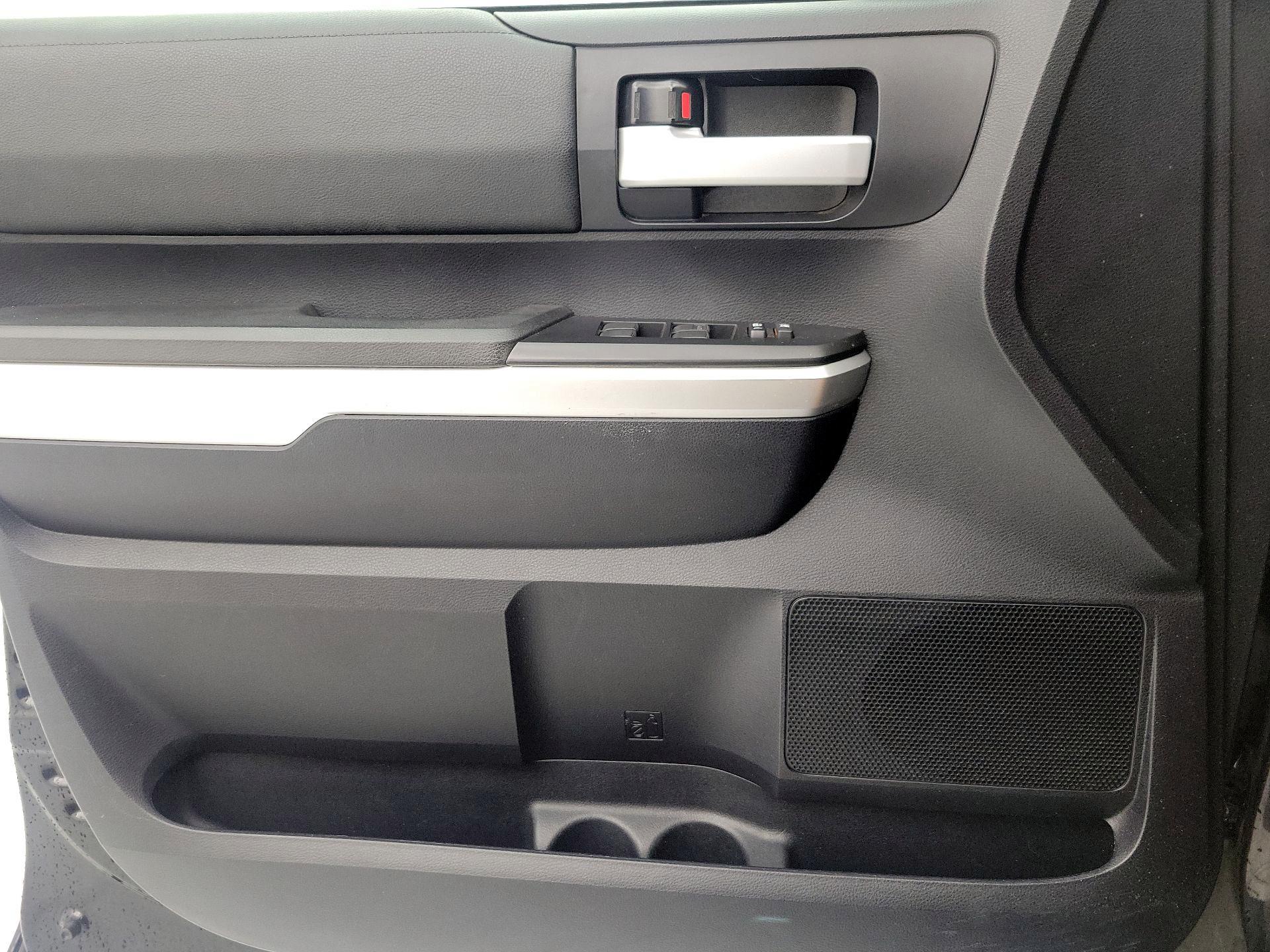 Thumbnail: 2014 Toyota Tundra - 12