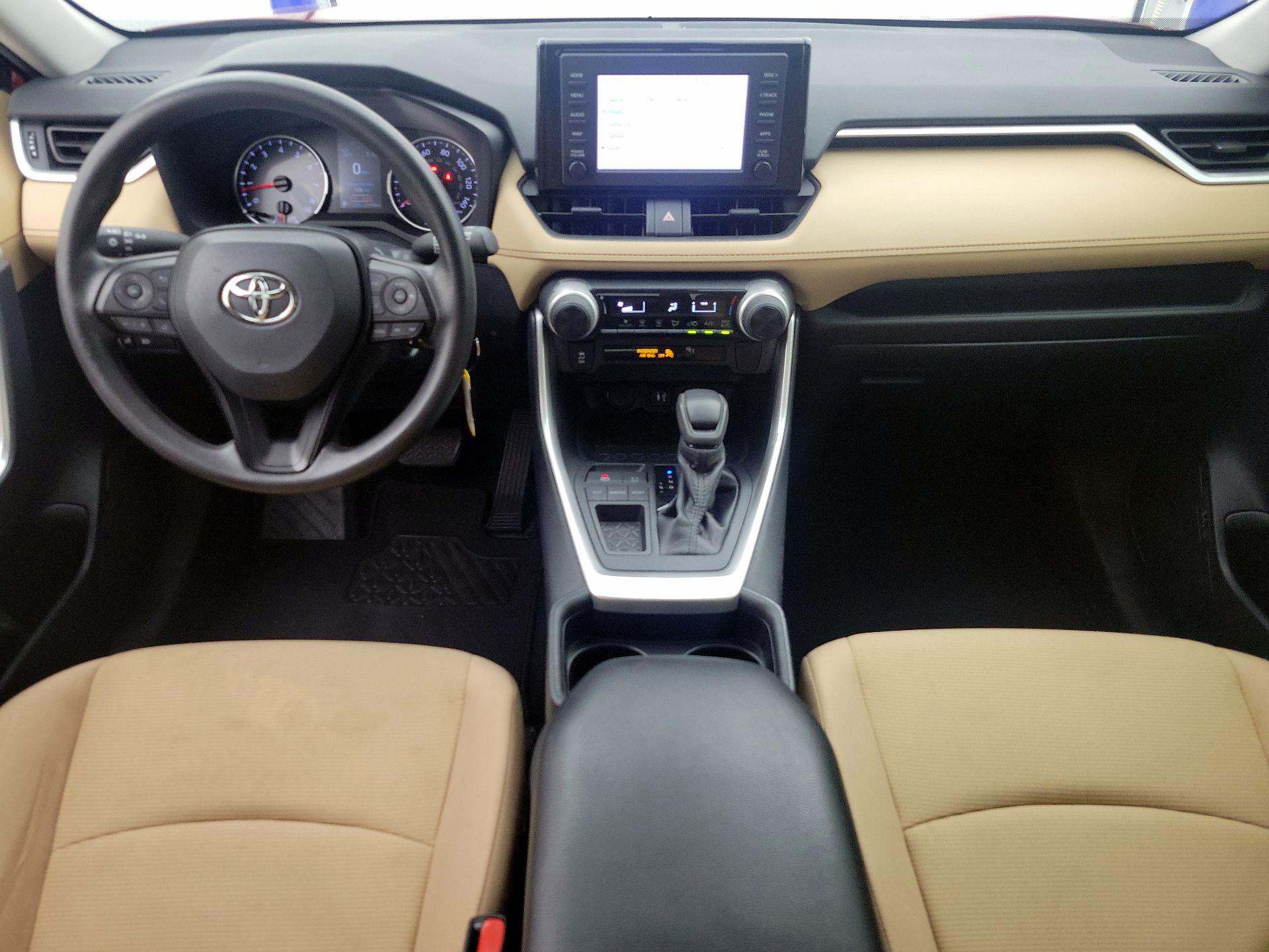 Thumbnail: 2019 Toyota RAV4 - 9