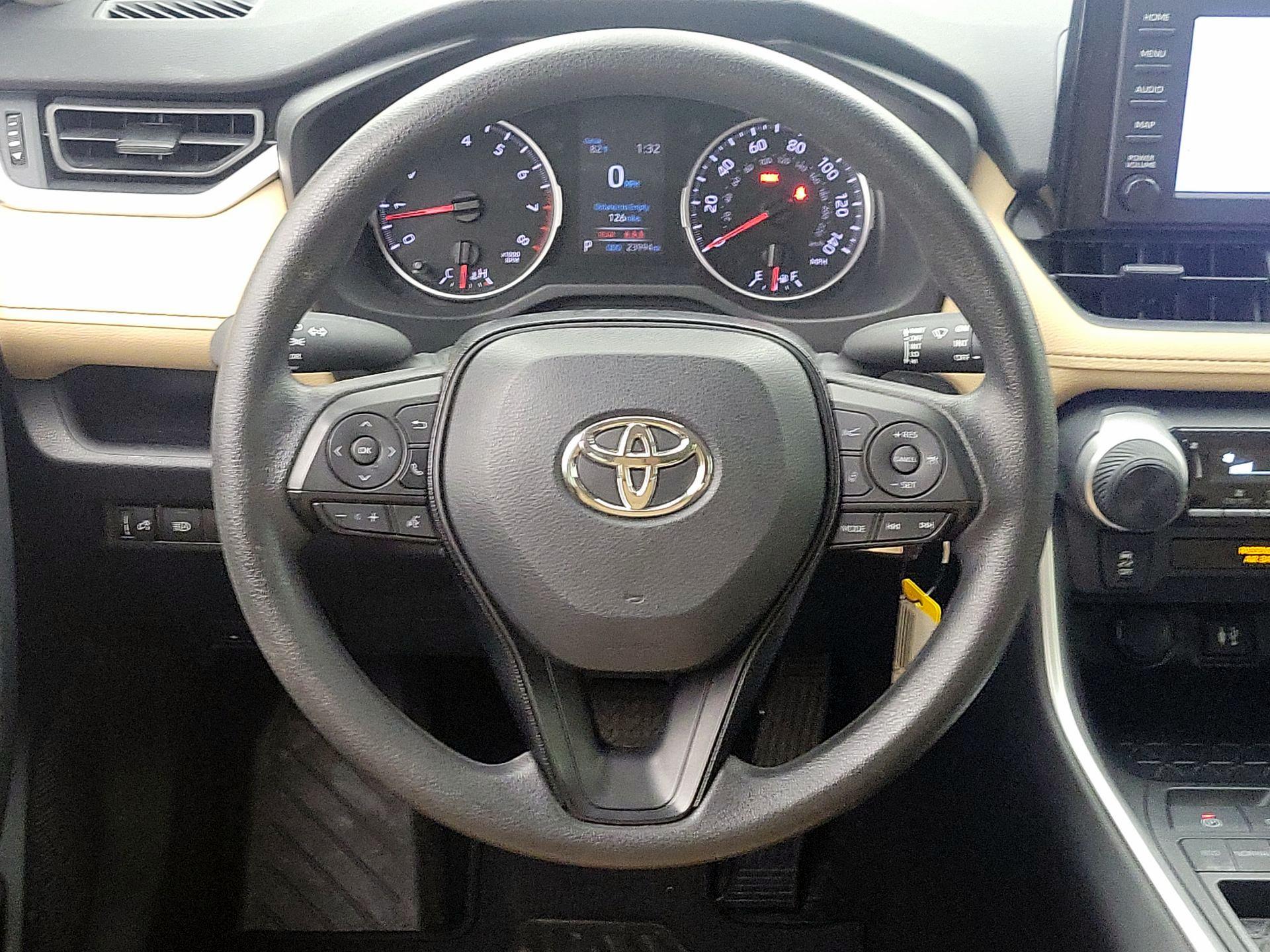 Thumbnail: 2019 Toyota RAV4 - 10