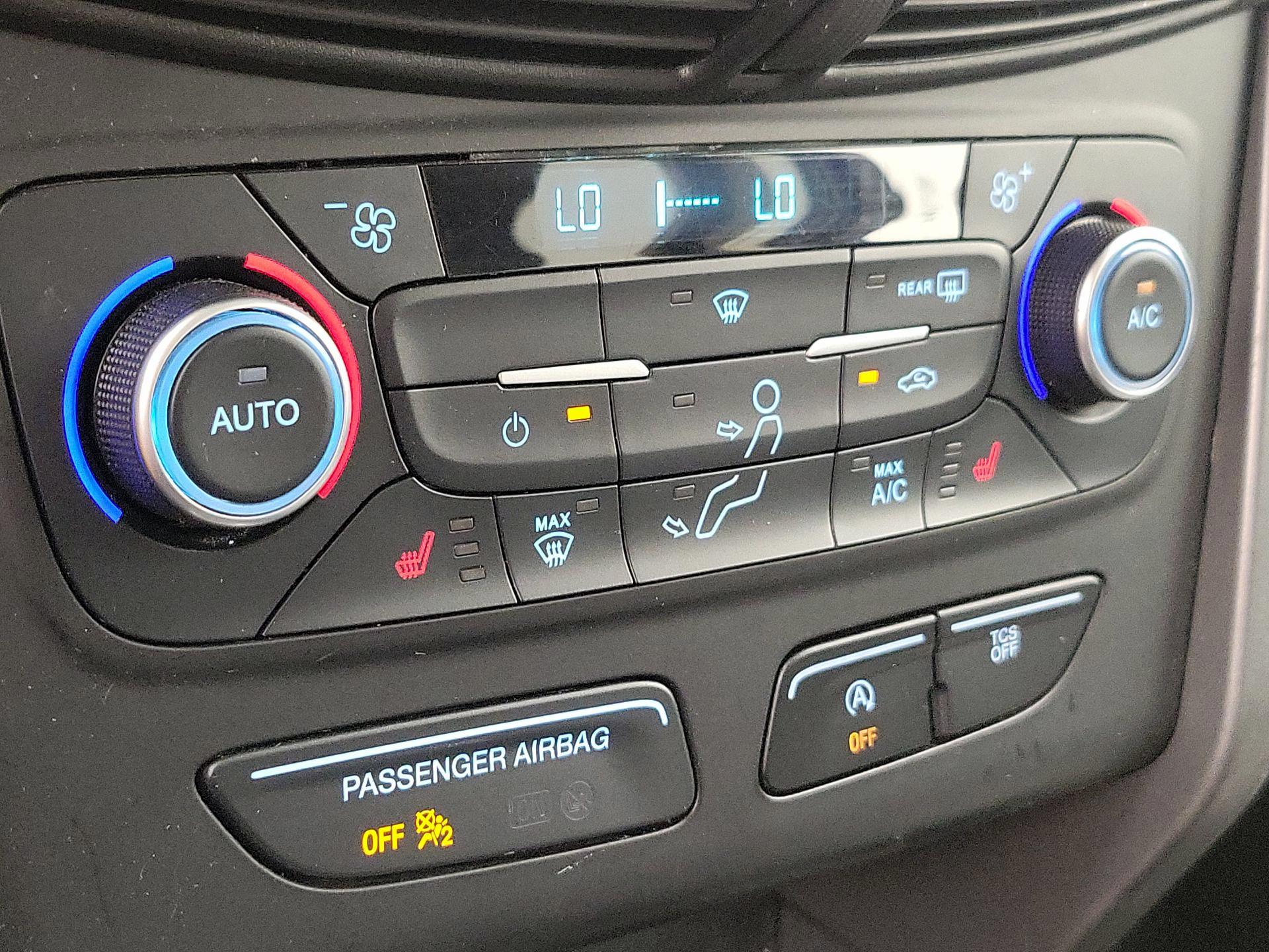 Thumbnail: 2018 Ford Escape - 16