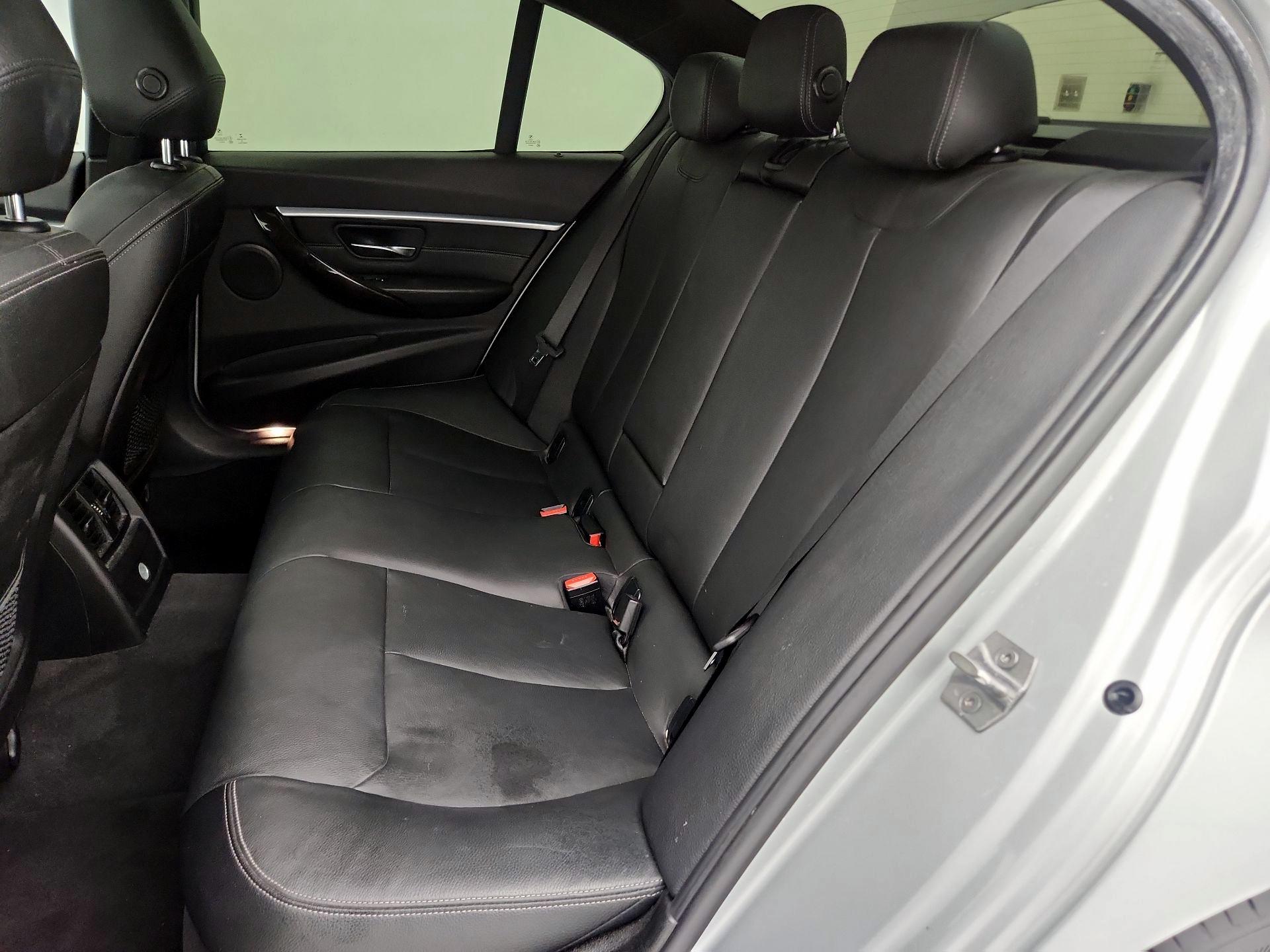 Thumbnail: 2016 BMW 3 Series - 20