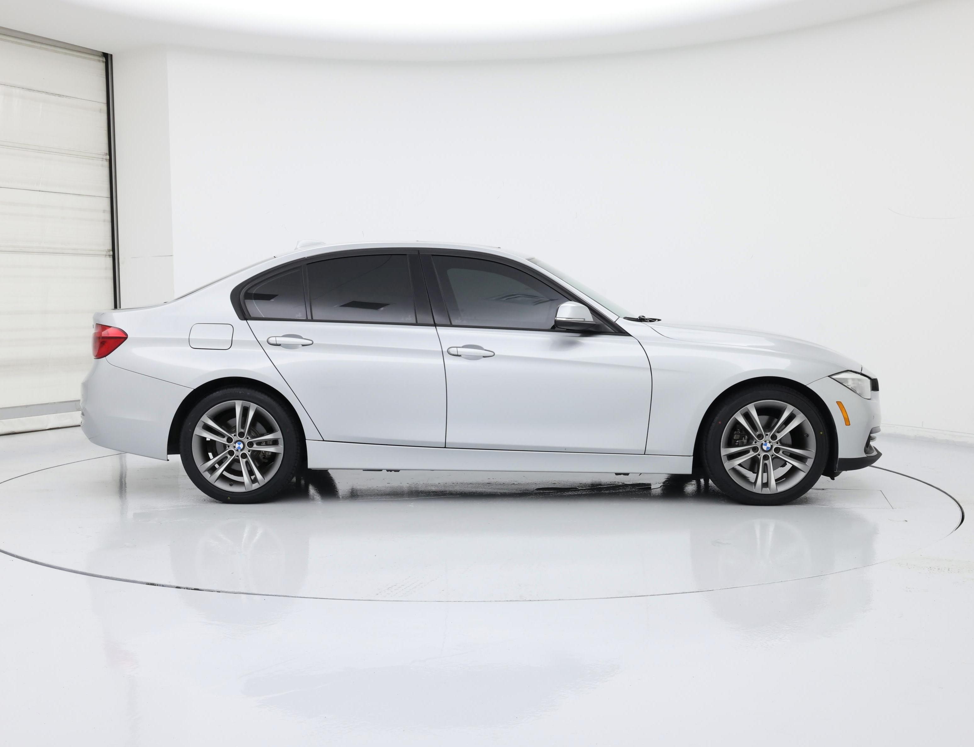 Thumbnail: 2016 BMW 3 Series - 7