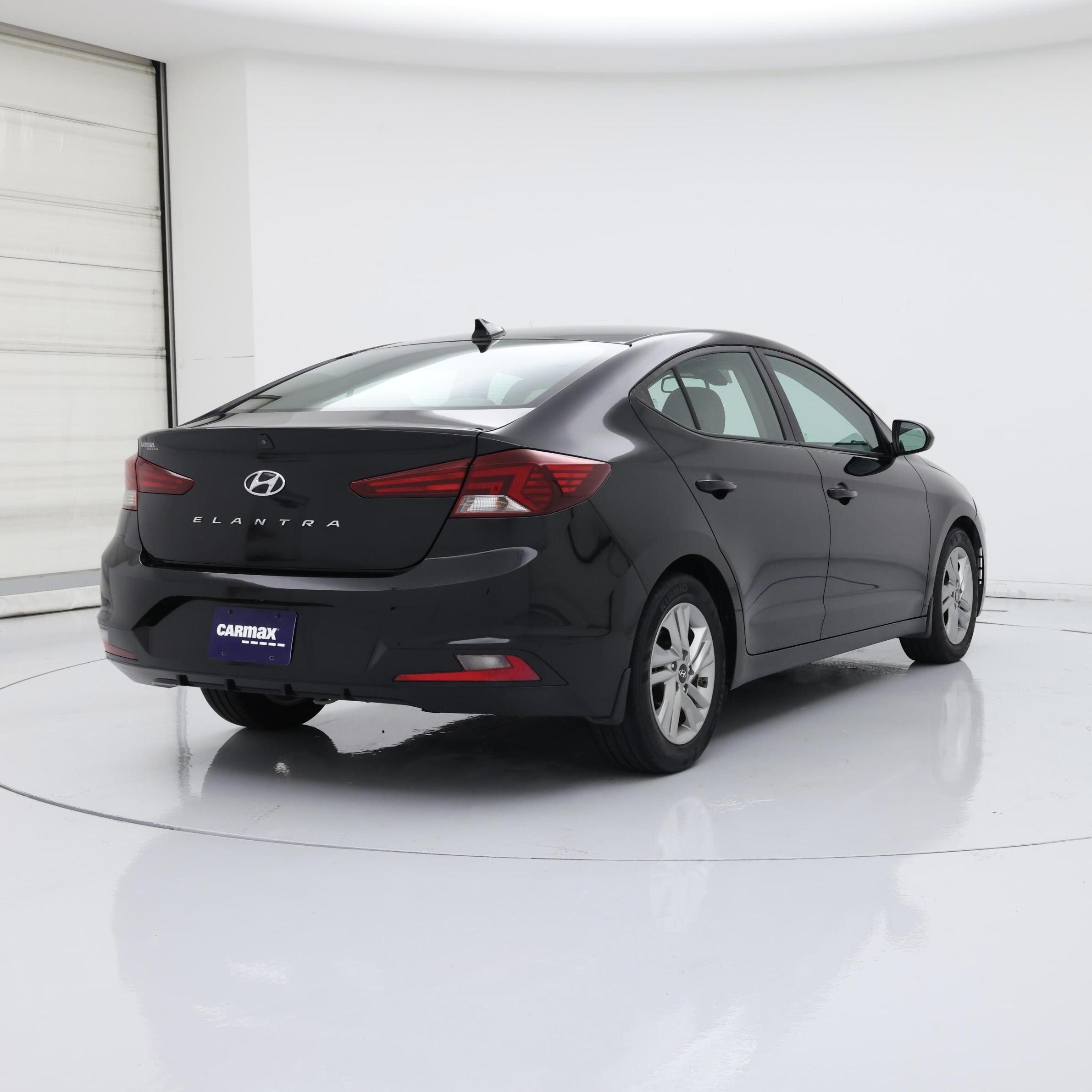 Thumbnail: 2020 Hyundai Elantra - 8