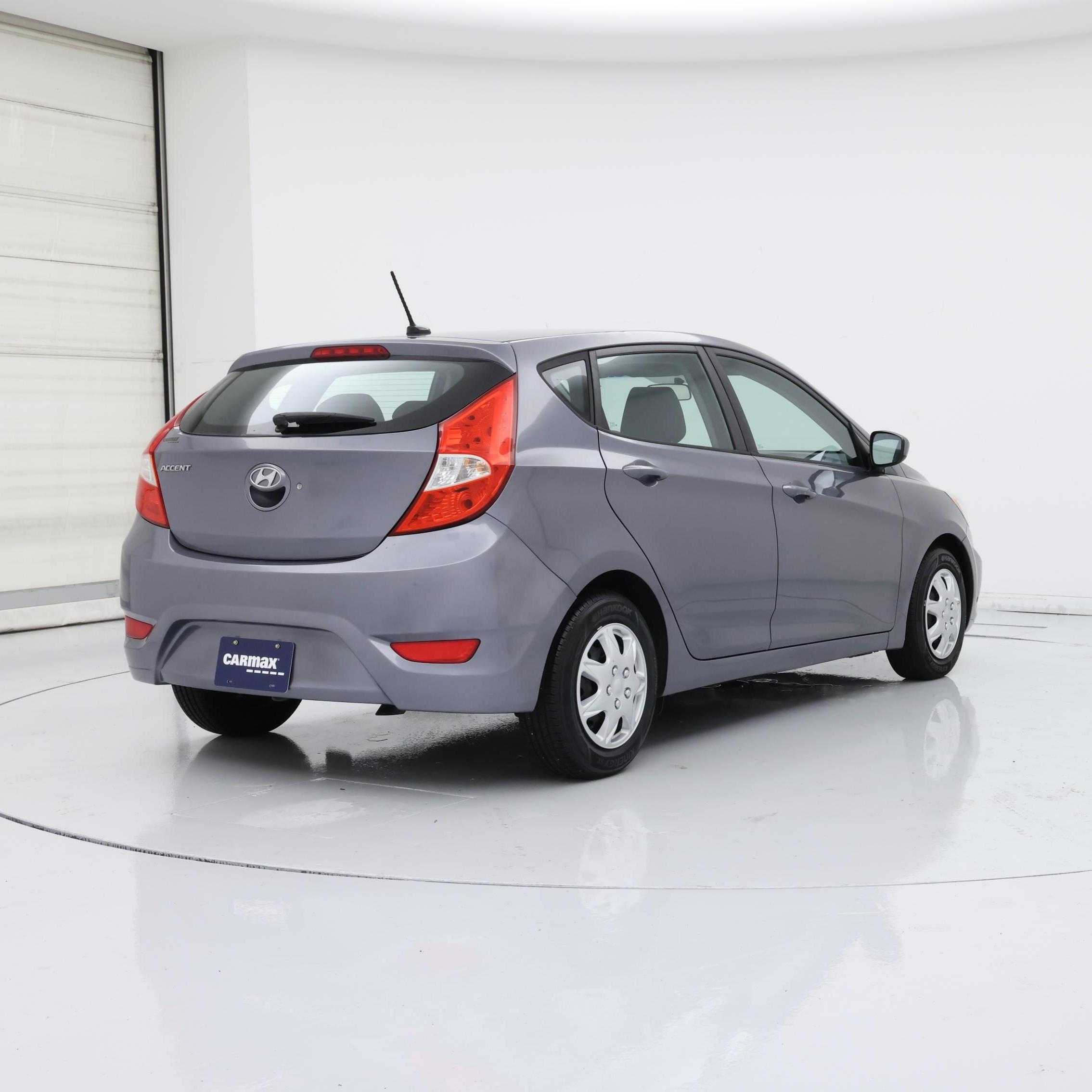 Thumbnail: 2017 Hyundai Accent - 8