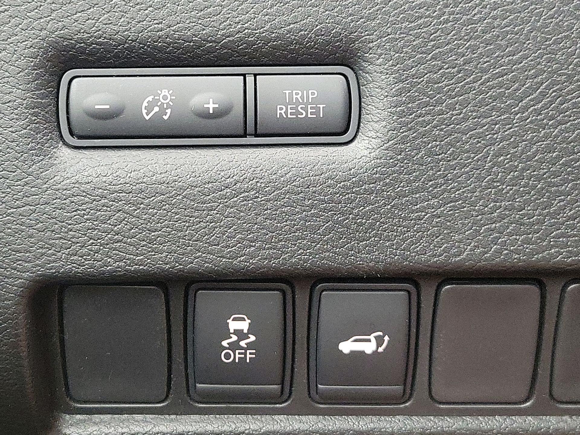 Thumbnail: 2016 Nissan Murano - 13
