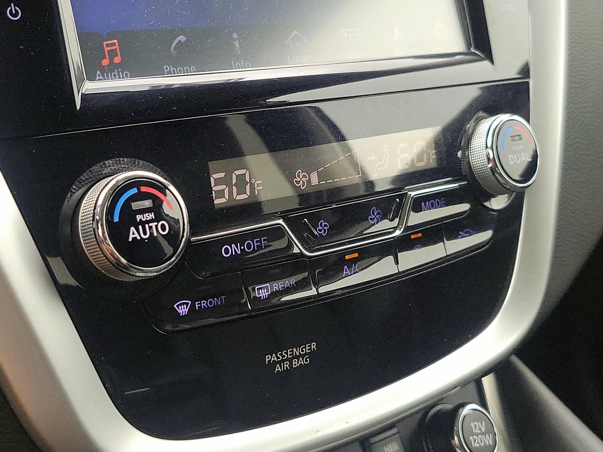 Thumbnail: 2016 Nissan Murano - 17