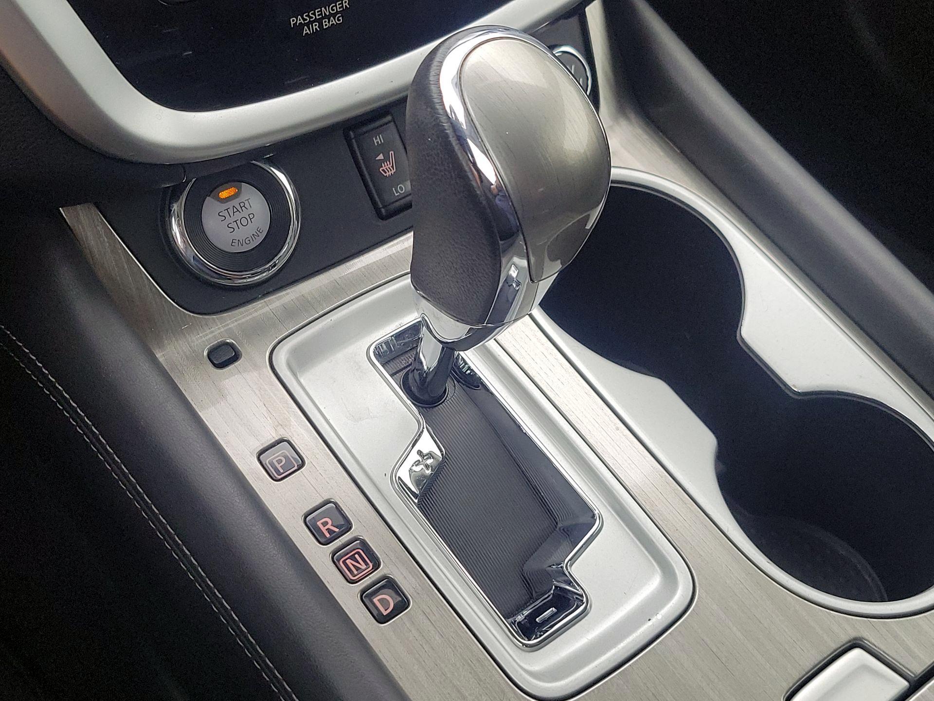 Thumbnail: 2016 Nissan Murano - 18