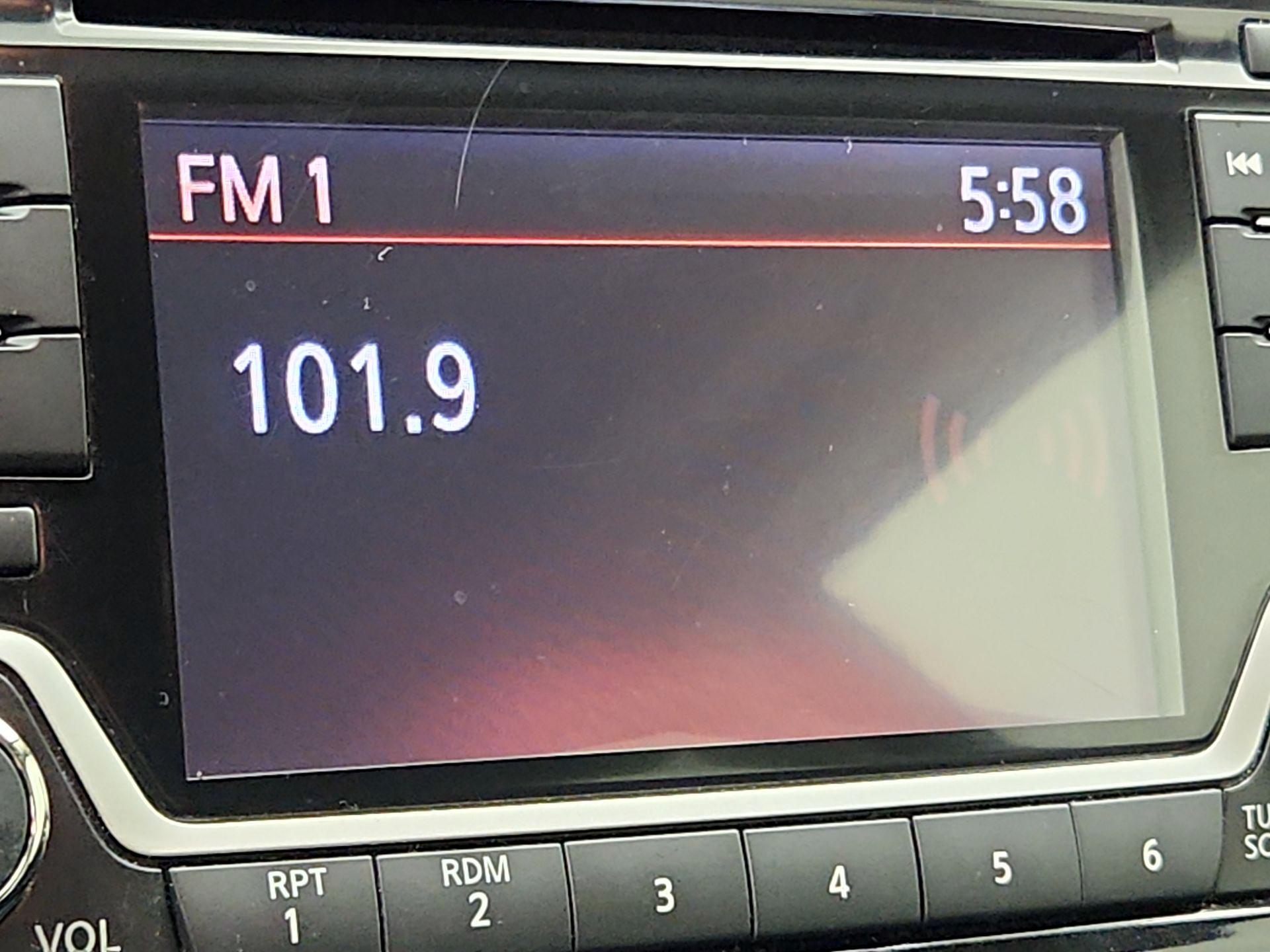 Thumbnail: 2016 Nissan Versa Note - 15