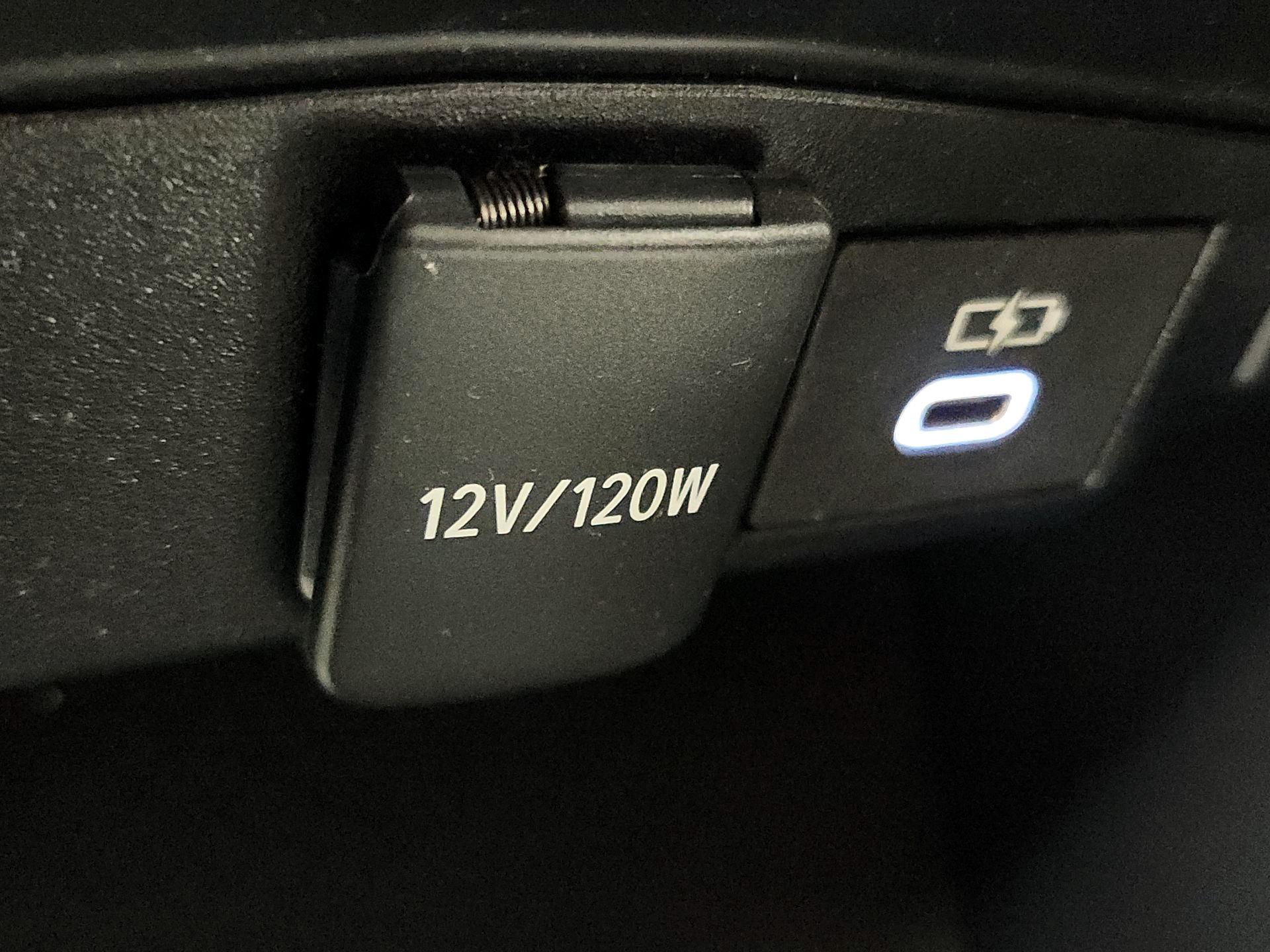 Thumbnail: 2023 Toyota Corolla - 18