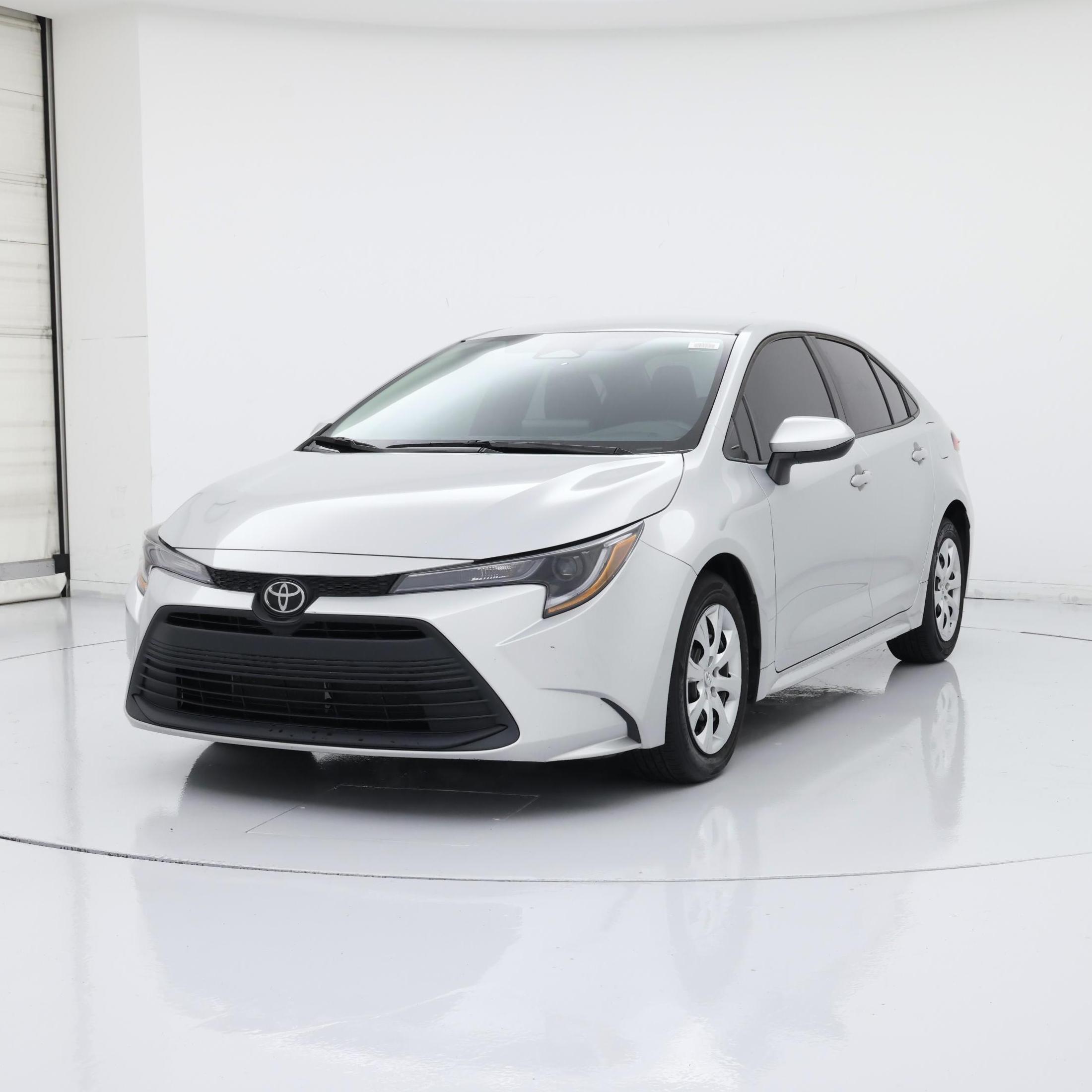 Thumbnail: 2023 Toyota Corolla - 4