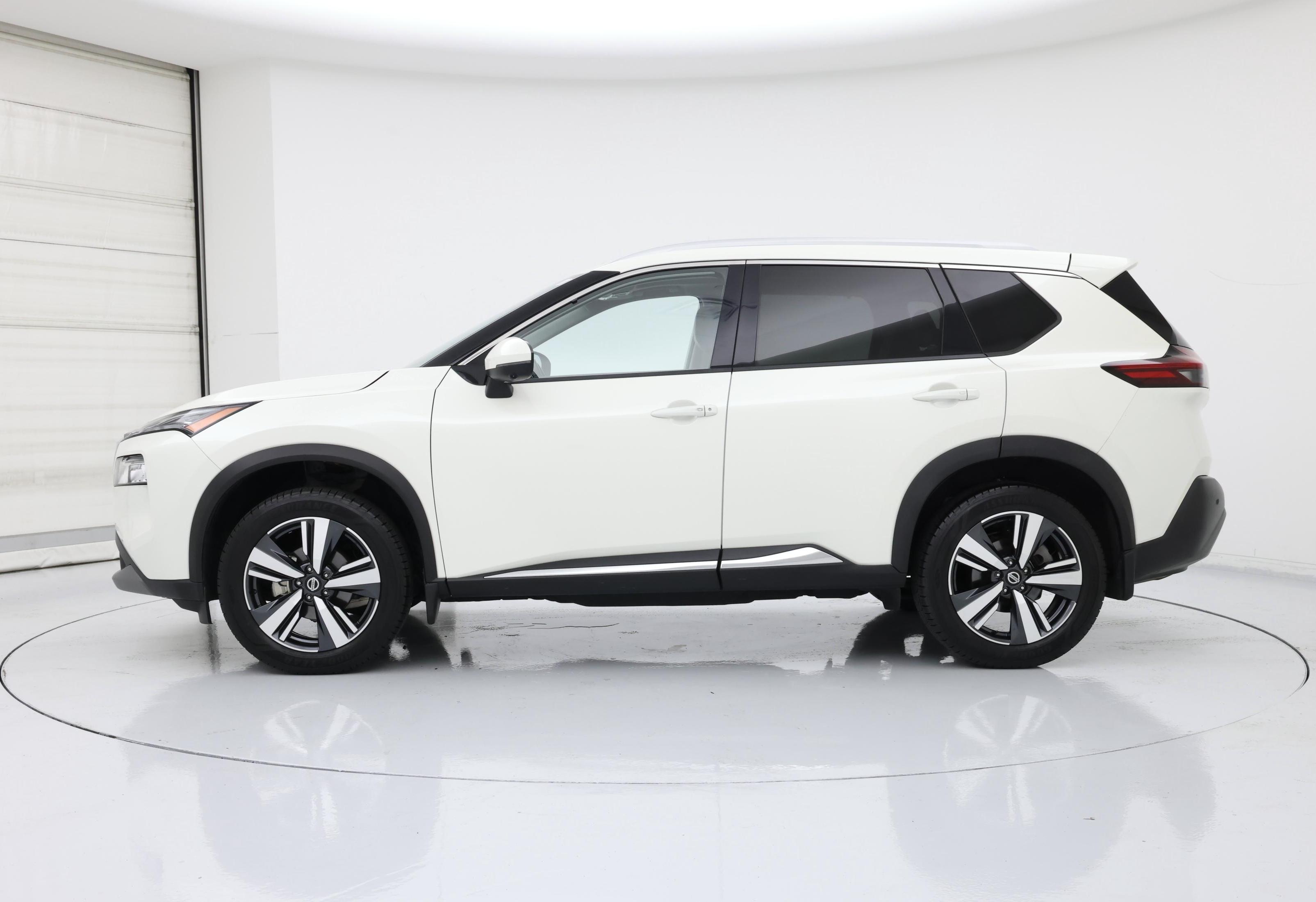 Thumbnail: 2021 Nissan Rogue - 3