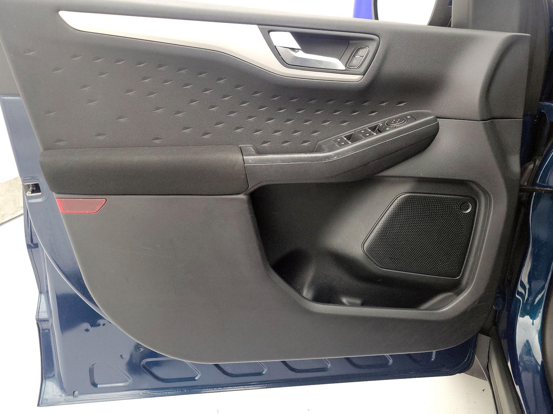 Thumbnail: 2020 Ford Escape - 12