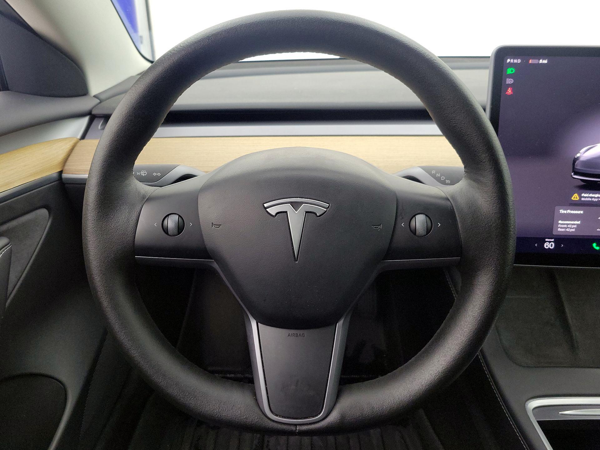 Thumbnail: 2022 Tesla Model 3 - 10
