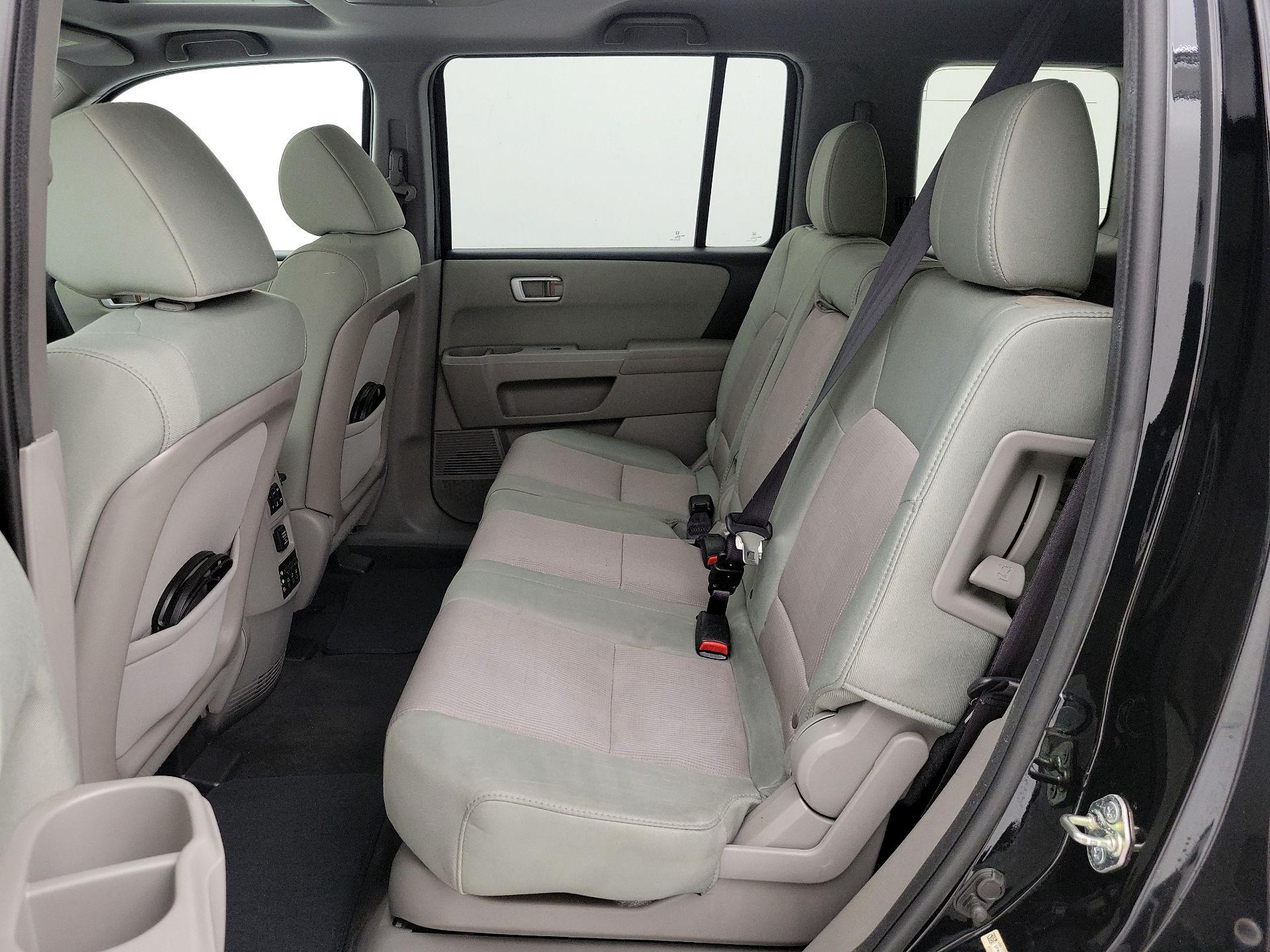 Thumbnail: 2015 Honda Pilot - 20