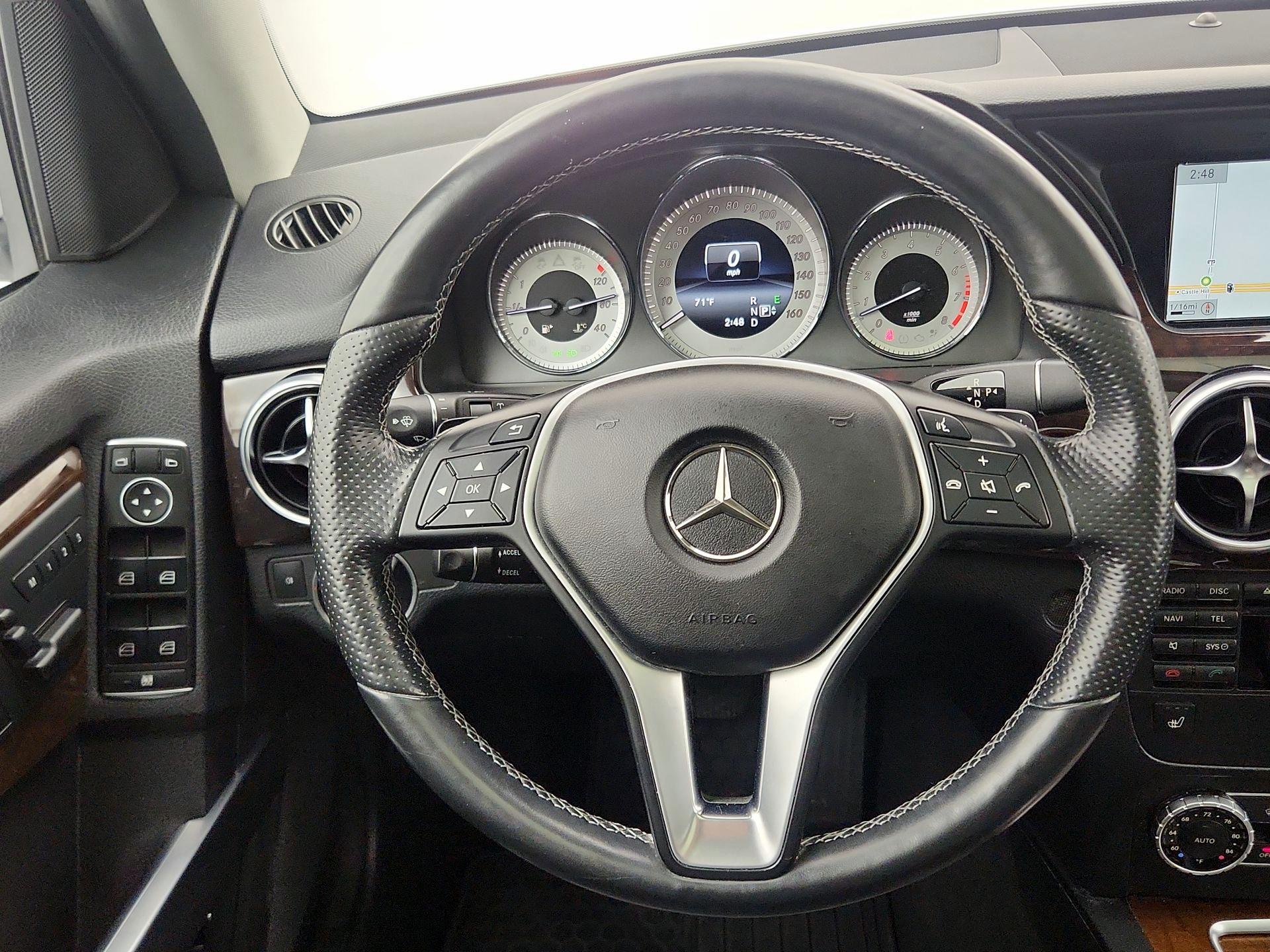Thumbnail: 2015 Mercedes-Benz GLK - 10