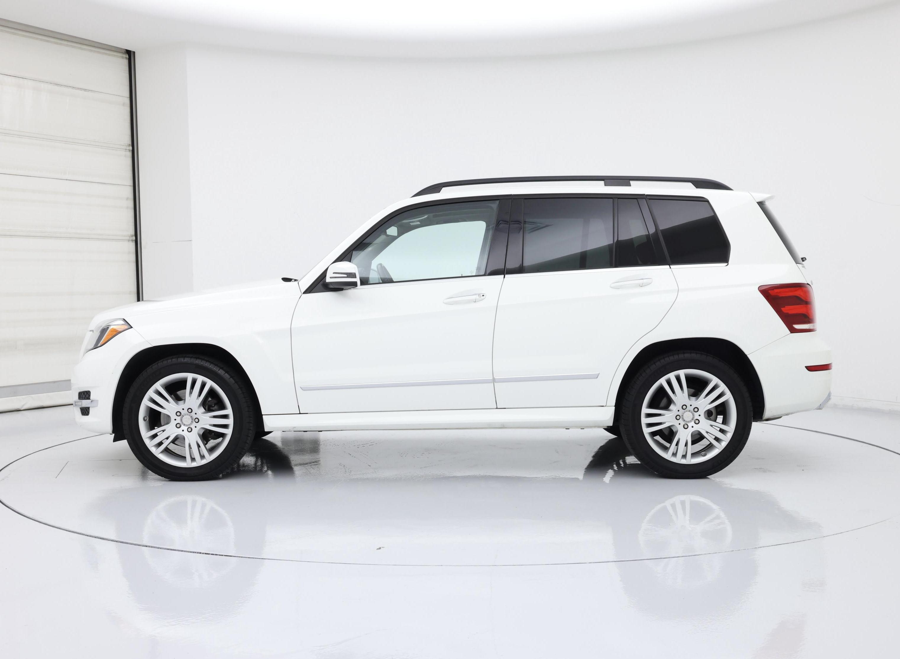 Thumbnail: 2015 Mercedes-Benz GLK - 3