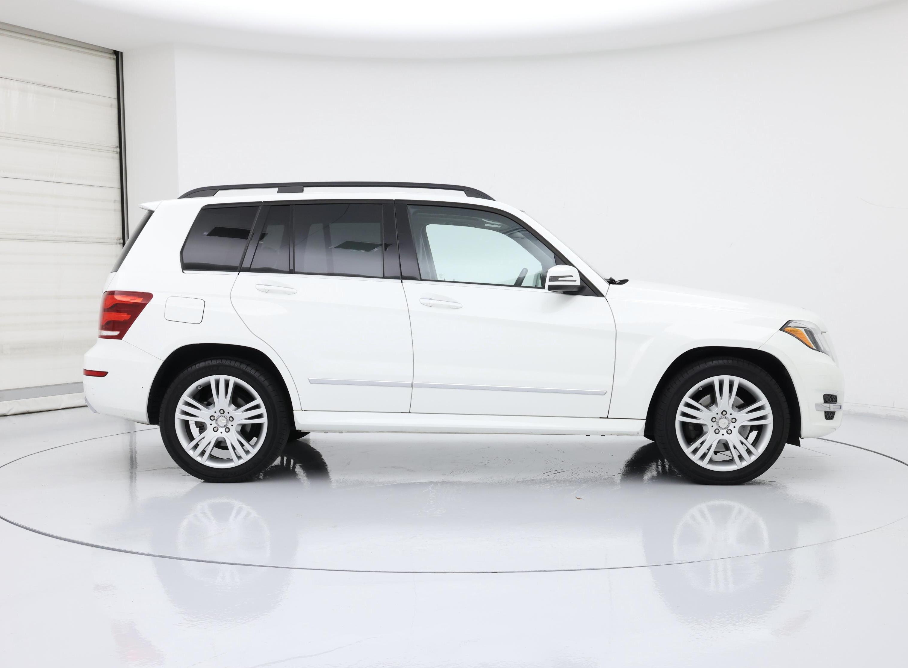 Thumbnail: 2015 Mercedes-Benz GLK - 7