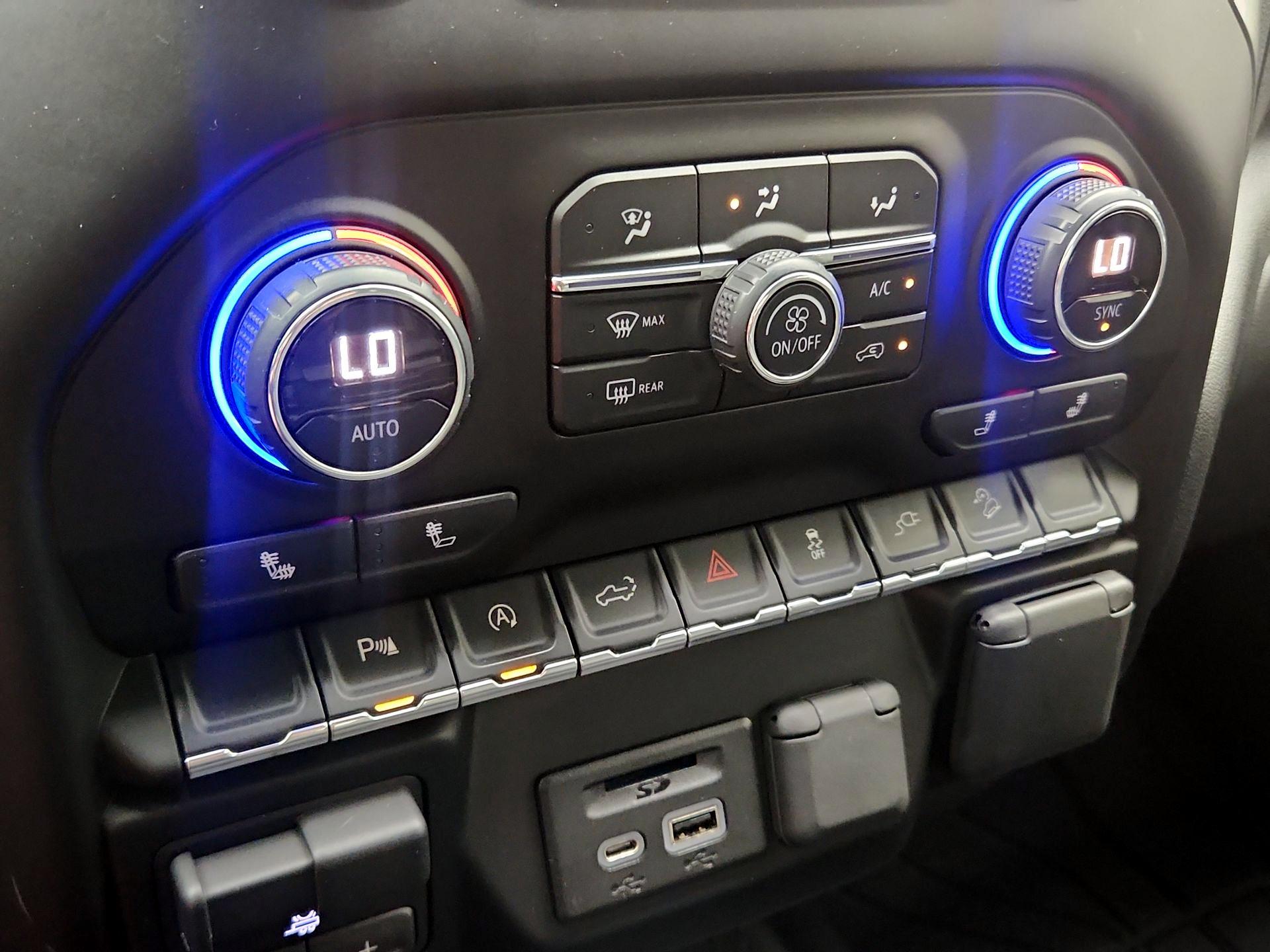 Thumbnail: 2019 Chevrolet Silverado 1500 - 16