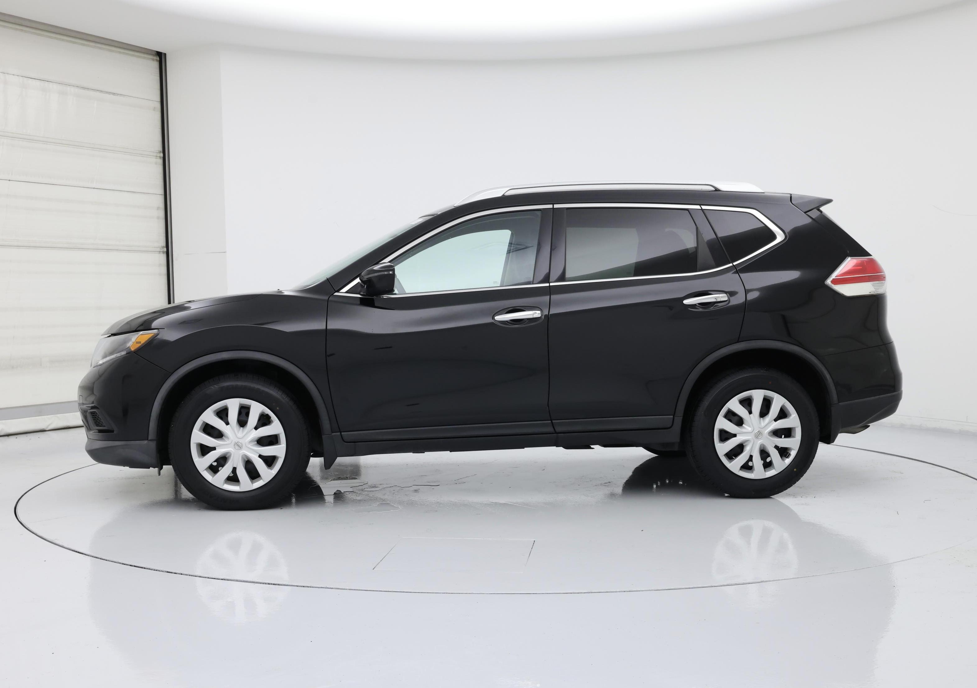 Thumbnail: 2016 Nissan Rogue - 3