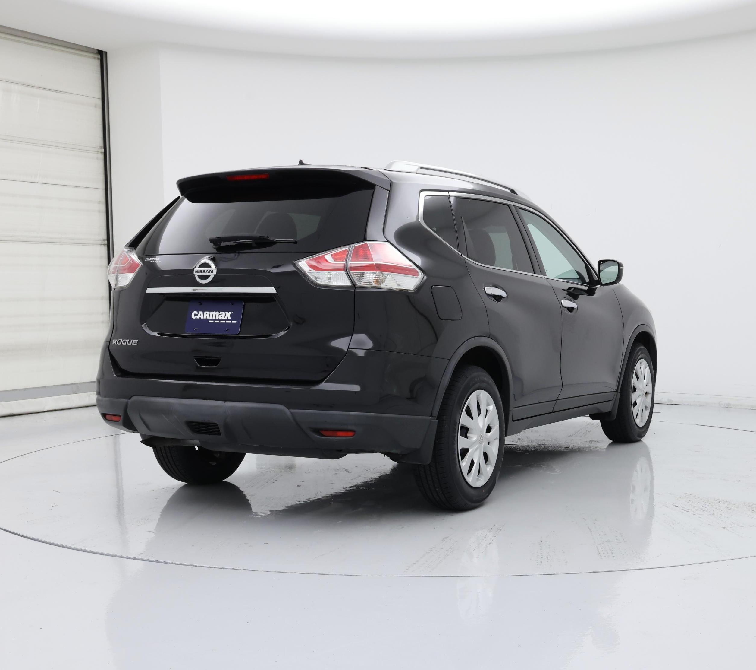 Thumbnail: 2016 Nissan Rogue - 8