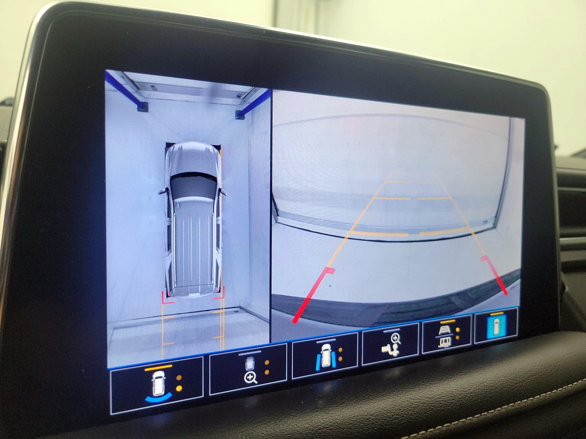 Thumbnail: 2021 Chevrolet Tahoe - 14