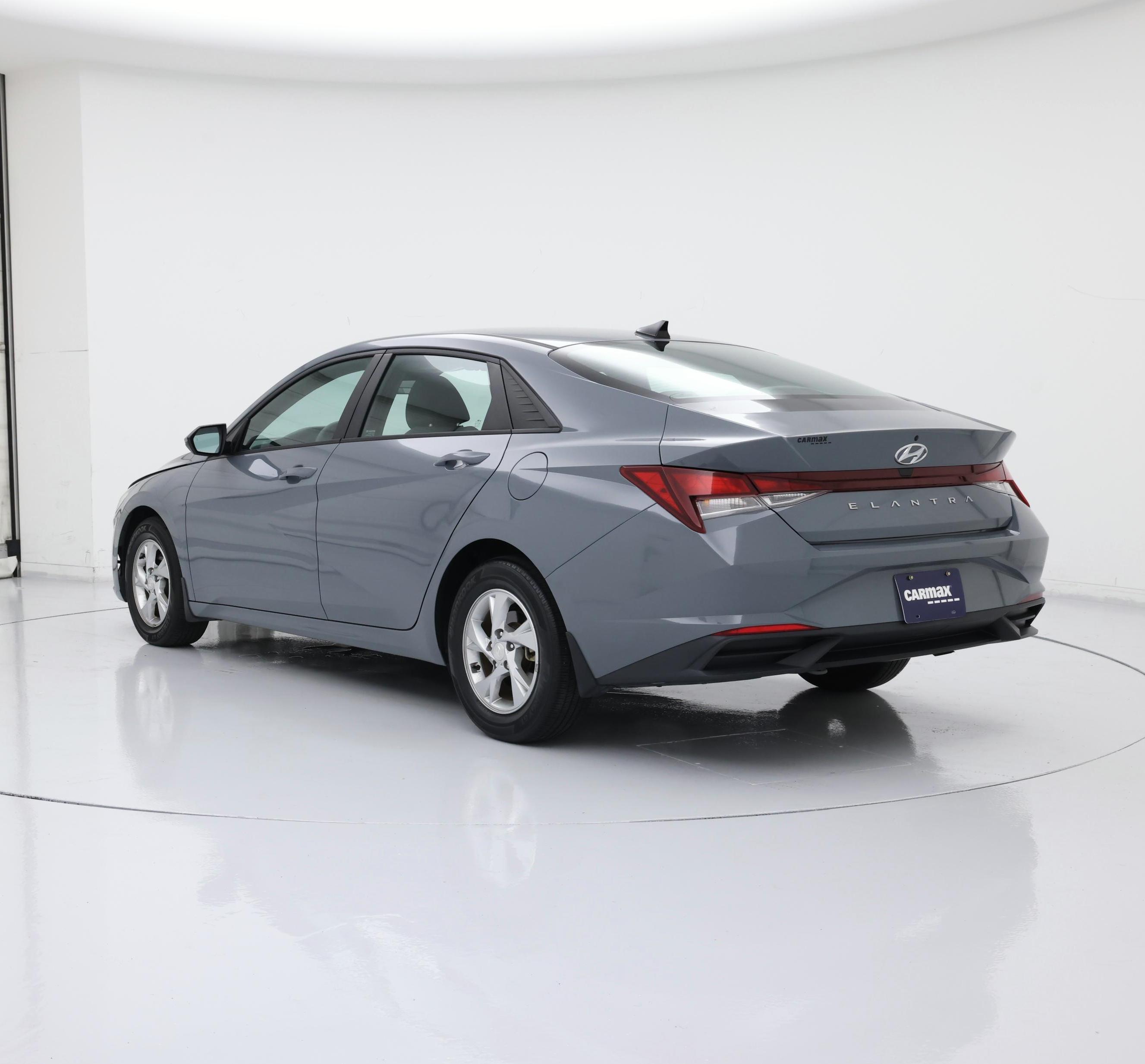 Thumbnail: 2023 Hyundai Elantra - 2
