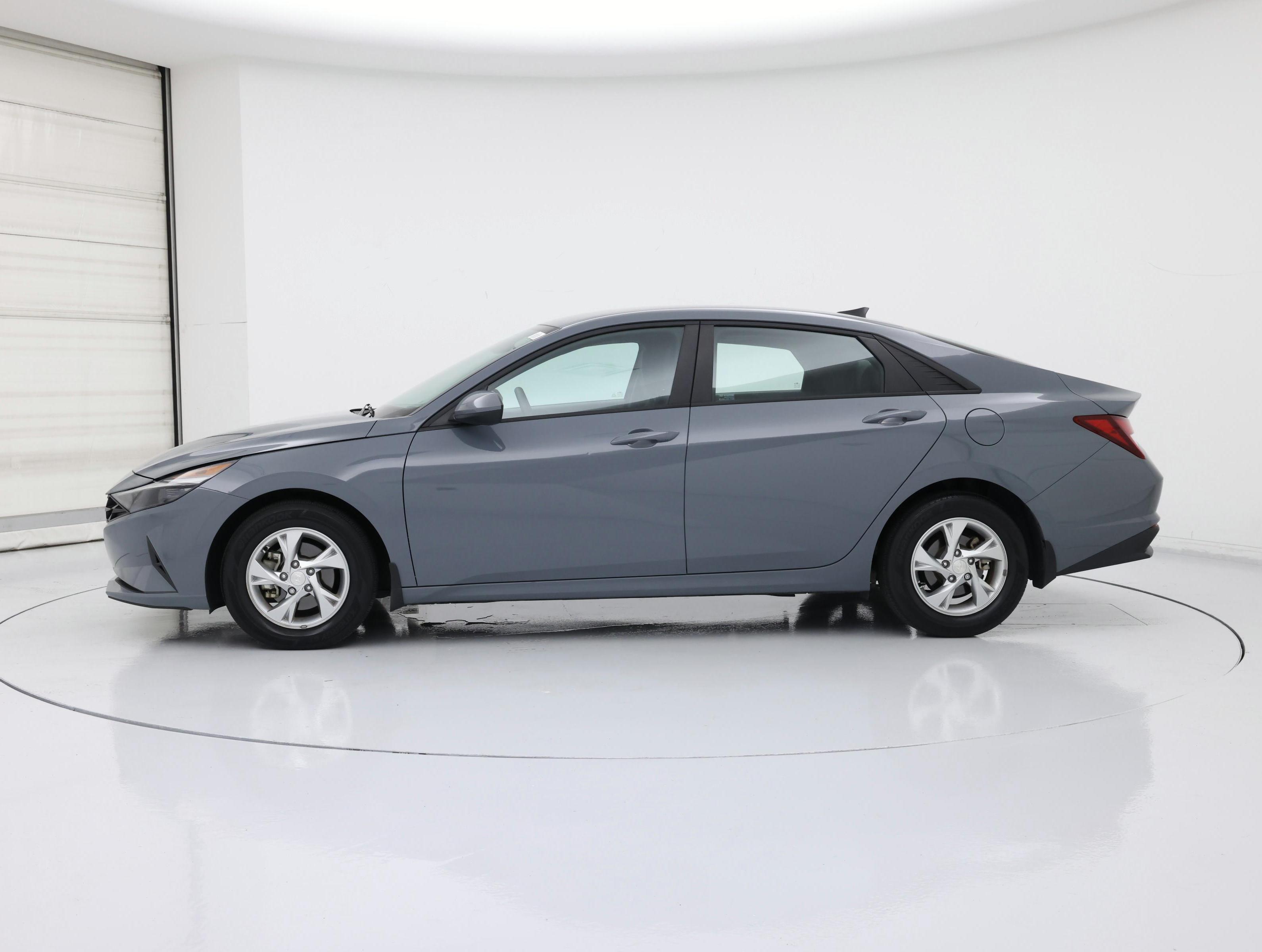 Thumbnail: 2023 Hyundai Elantra - 3