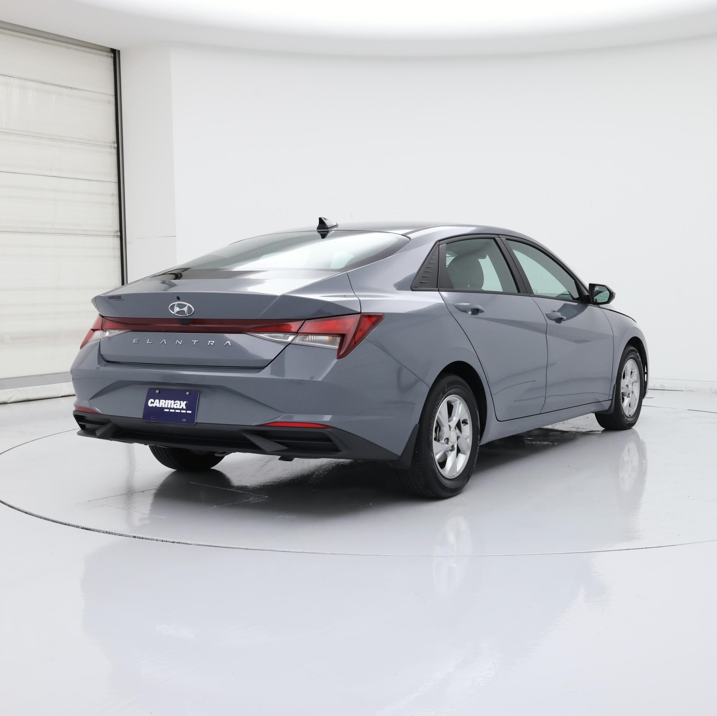 Thumbnail: 2023 Hyundai Elantra - 8
