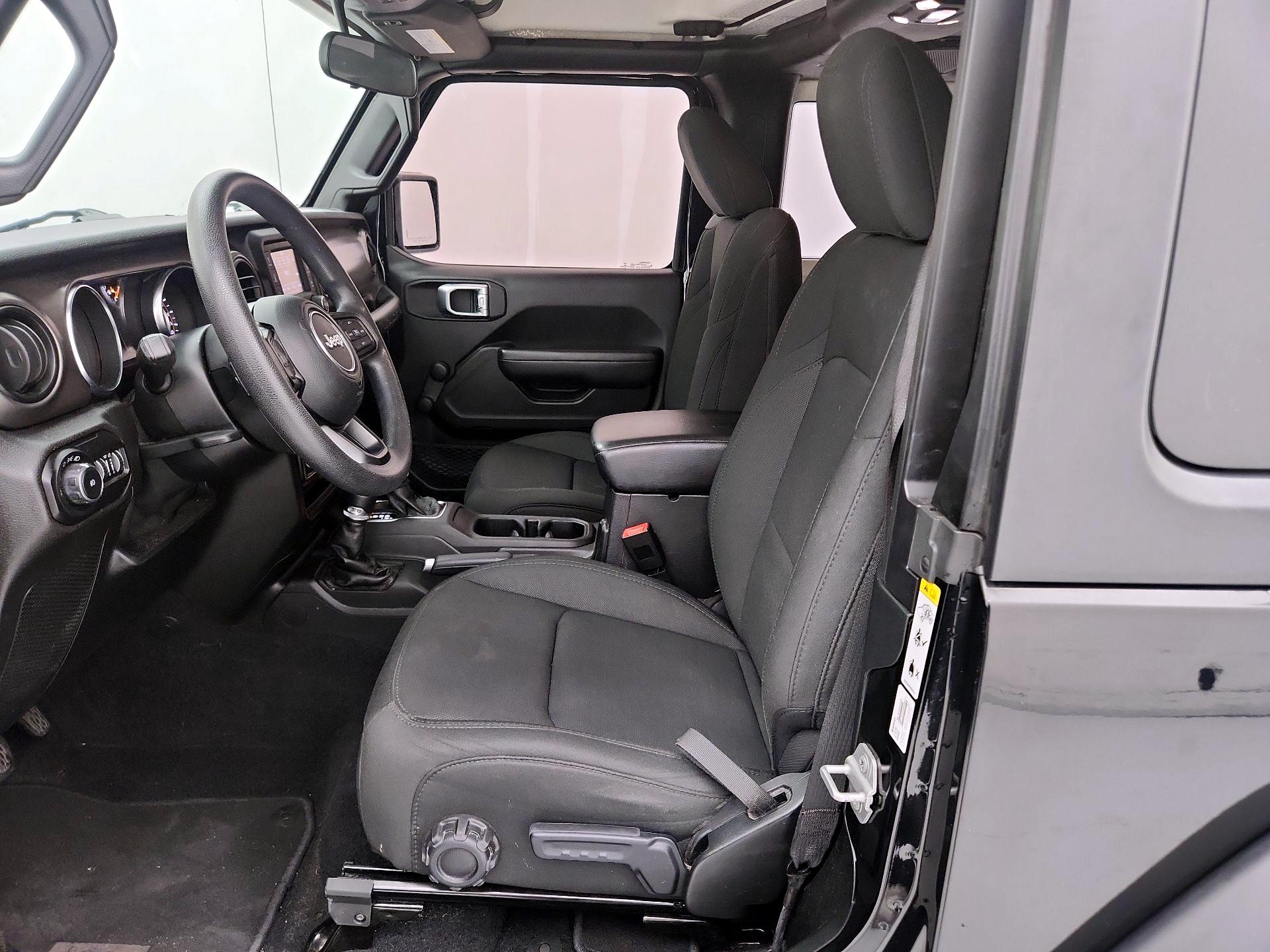 Thumbnail: 2020 Jeep Wrangler - 11