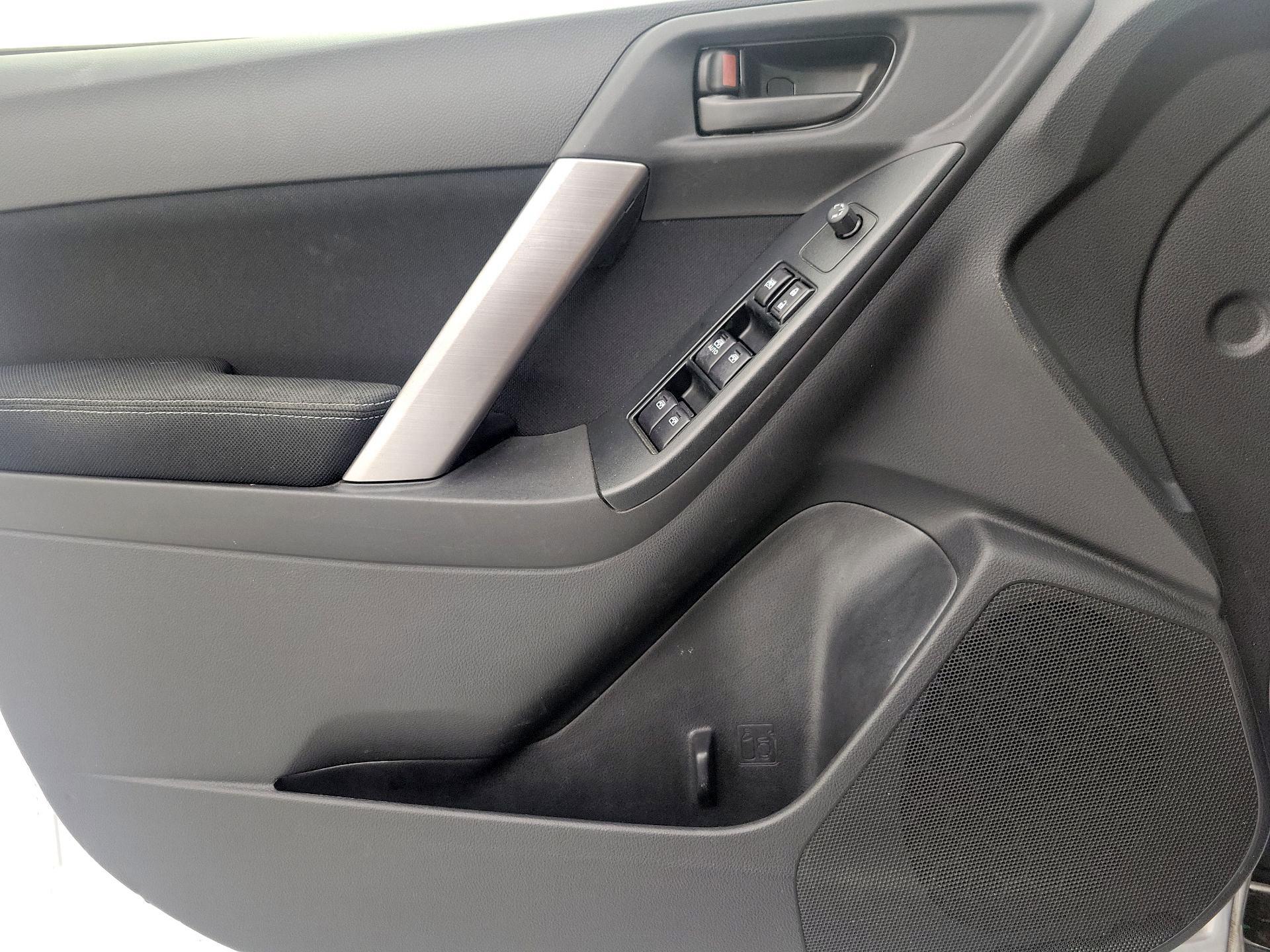 Thumbnail: 2015 Subaru Forester - 12