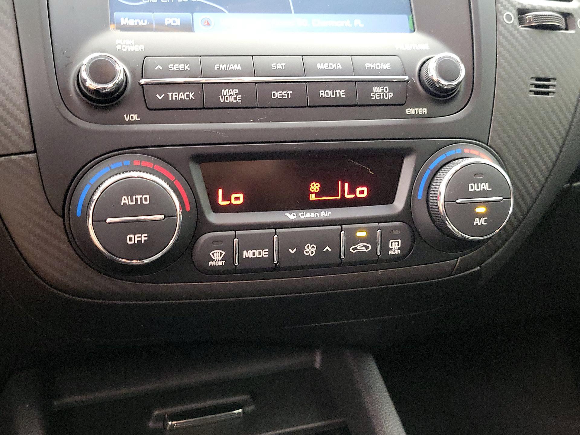 Thumbnail: 2016 Kia Forte - 17