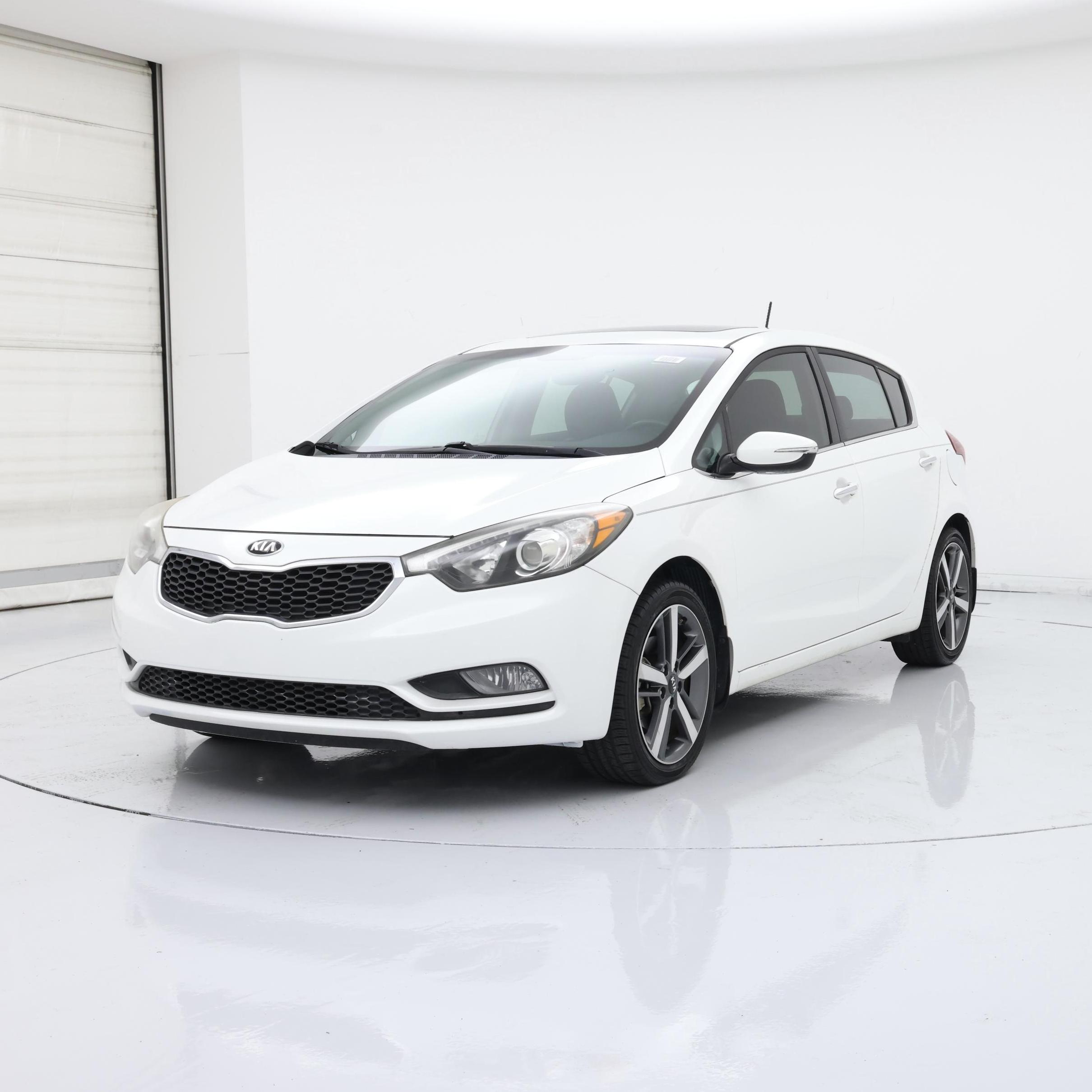 Thumbnail: 2016 Kia Forte - 4