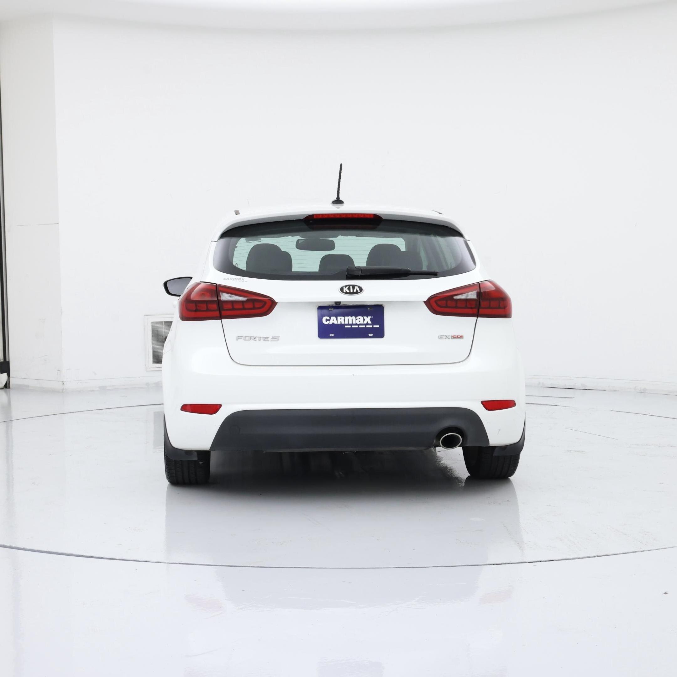 Thumbnail: 2016 Kia Forte - 6