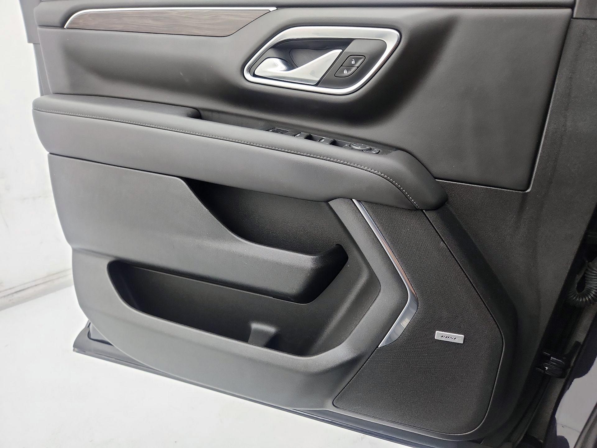 Thumbnail: 2022 Chevrolet Suburban - 12
