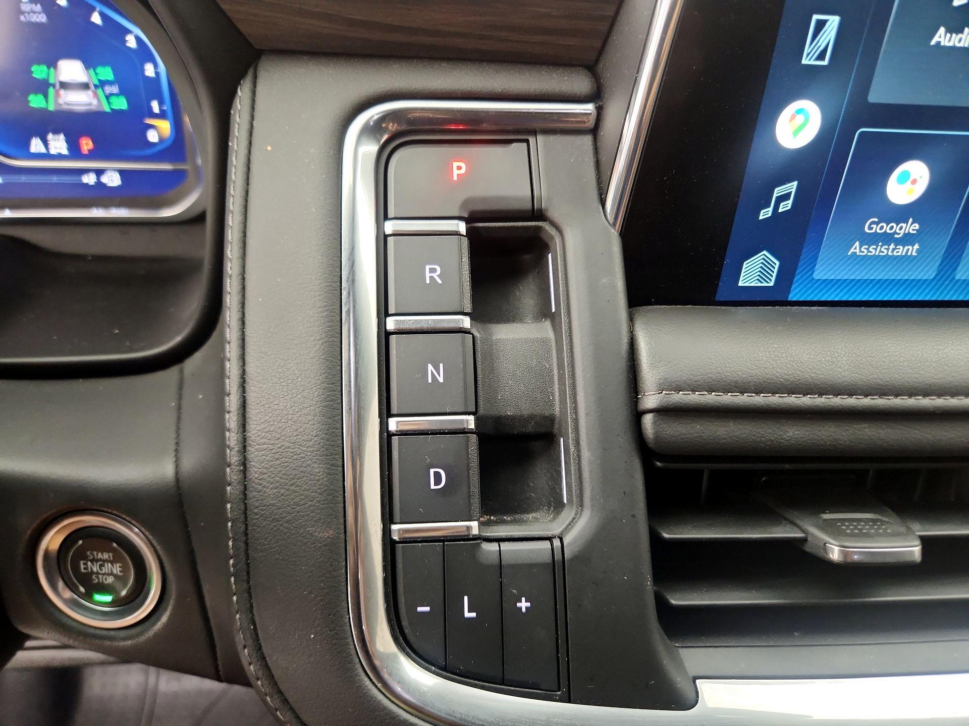 Thumbnail: 2022 Chevrolet Suburban - 18