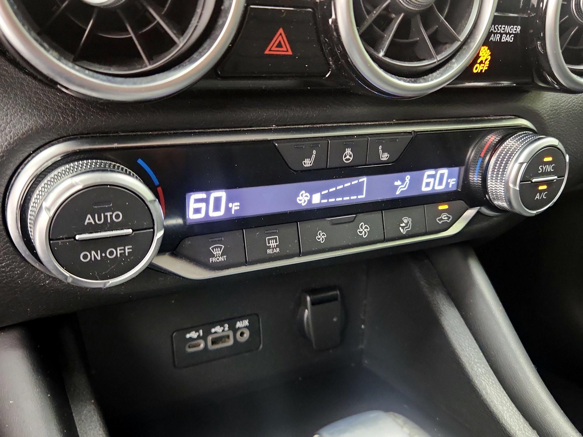 Thumbnail: 2020 Nissan Sentra - 16