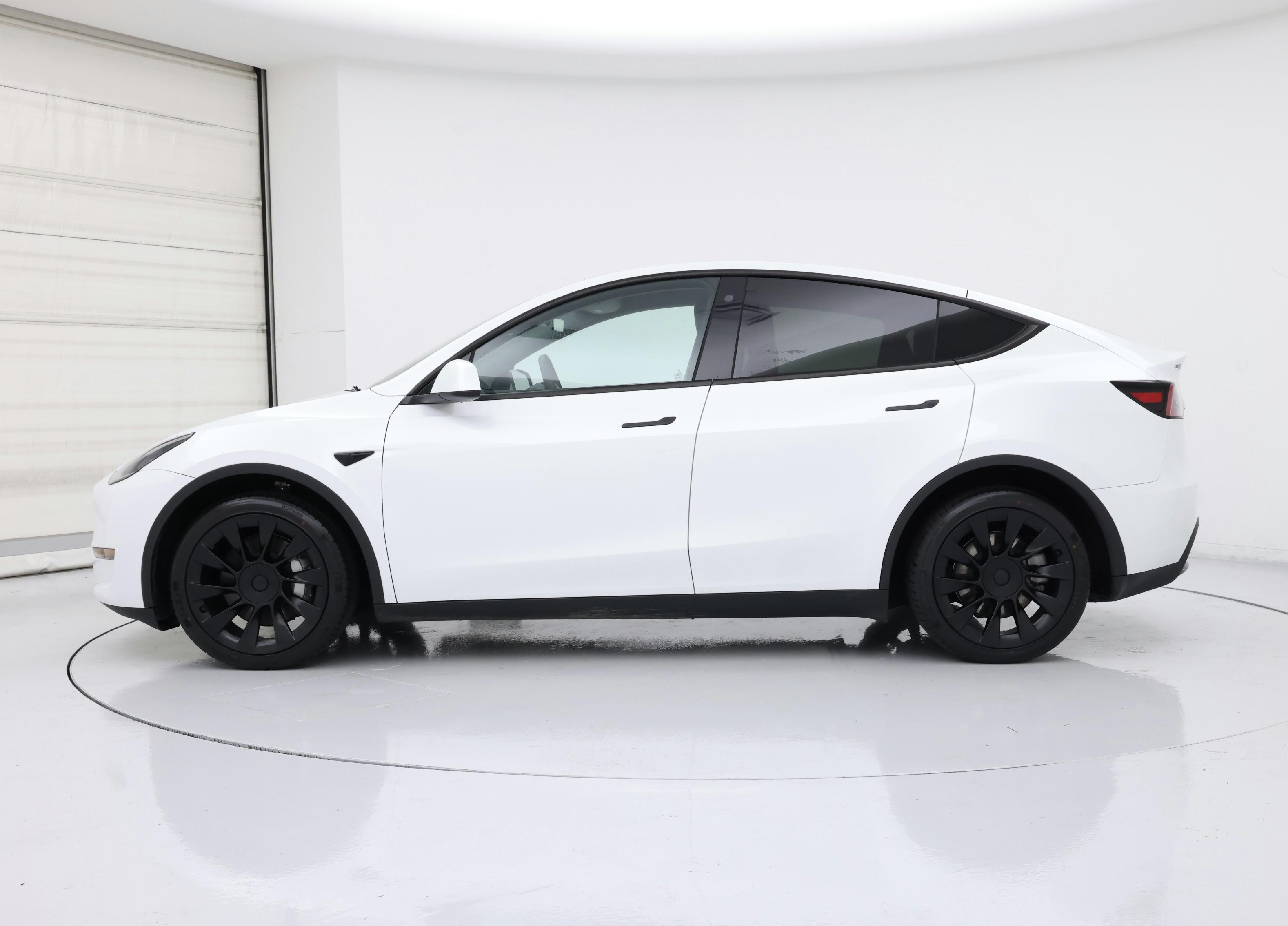 Thumbnail: 2023 Tesla Model Y - 3