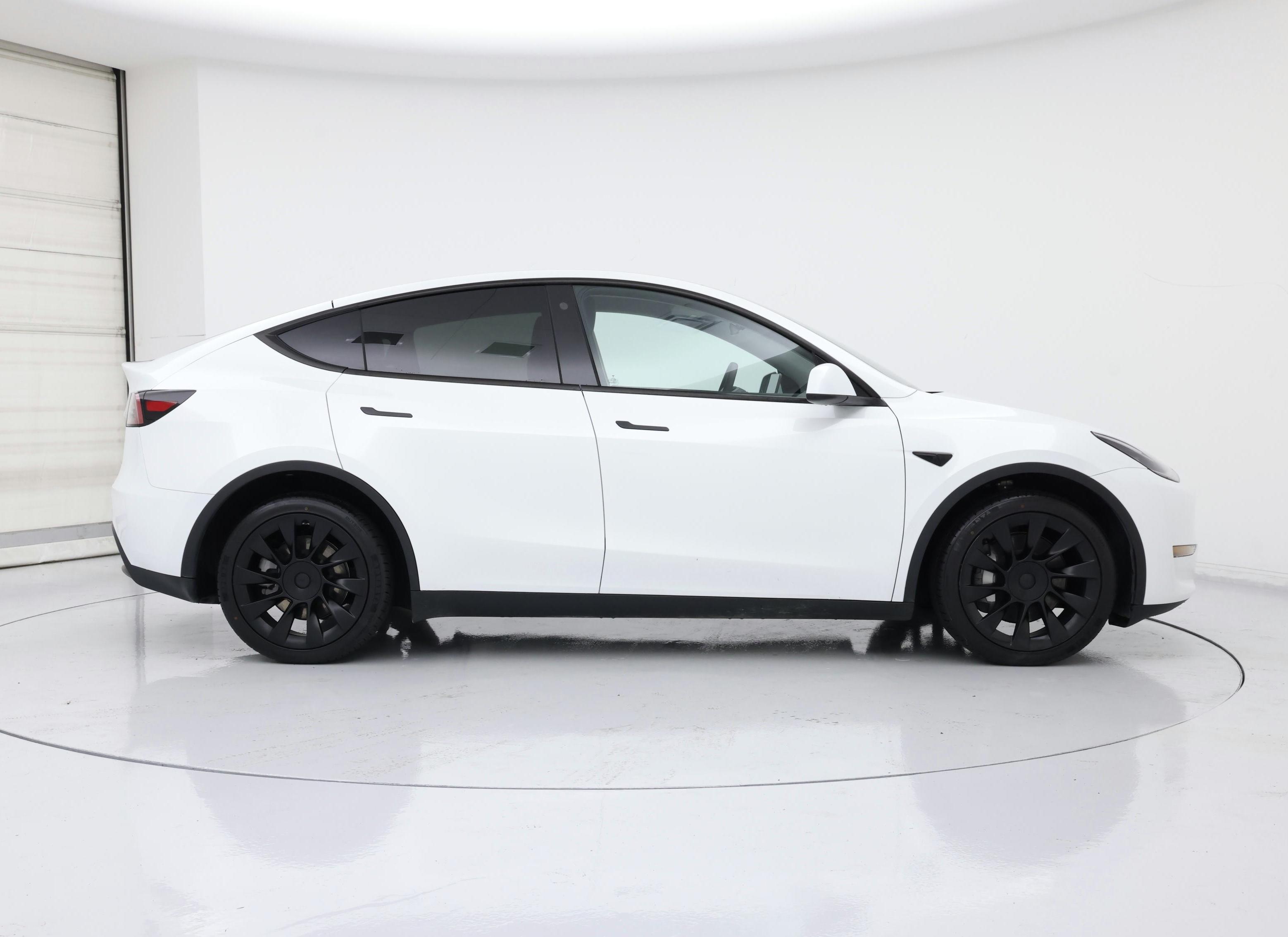 Thumbnail: 2023 Tesla Model Y - 7