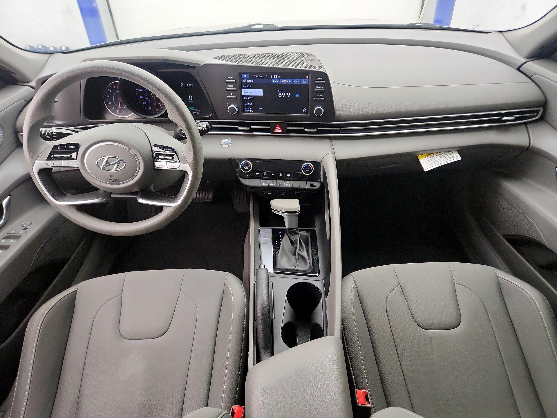 Thumbnail: 2022 Hyundai Elantra - 9