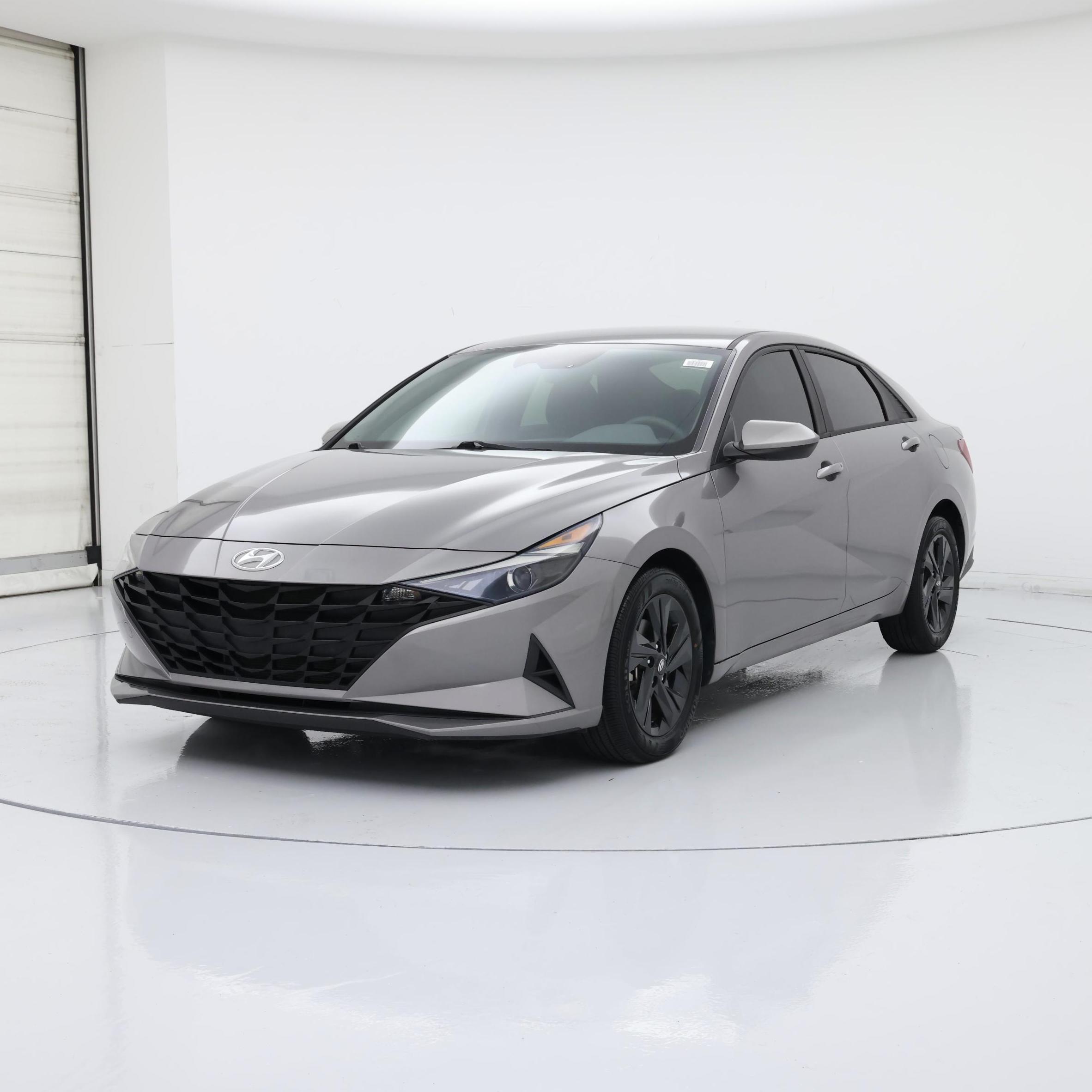 Thumbnail: 2022 Hyundai Elantra - 4